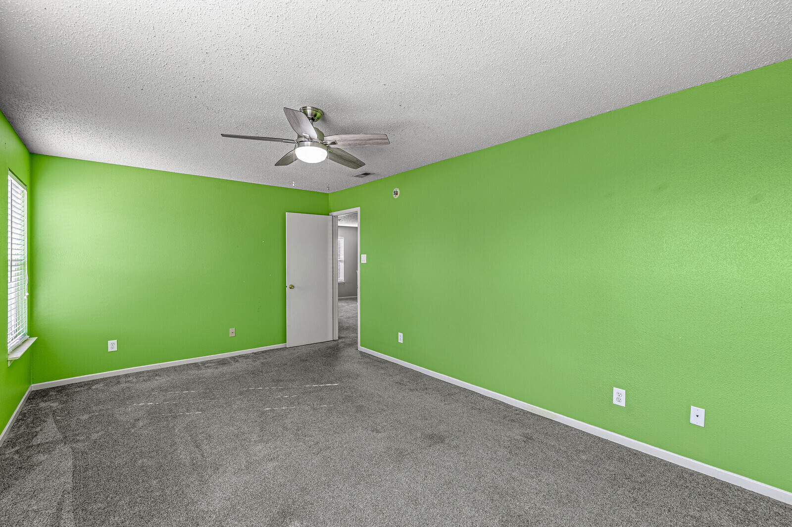 12996 Pleasant View Lane