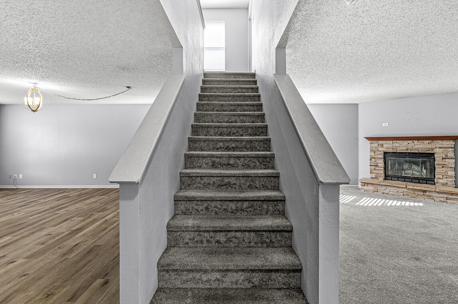 12996 Pleasant View Lane