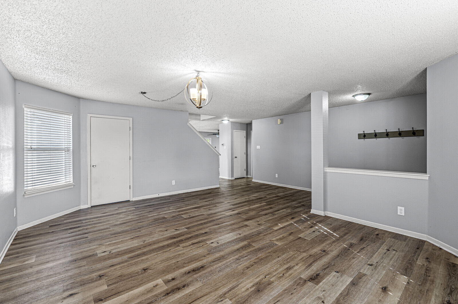 12996 Pleasant View Lane