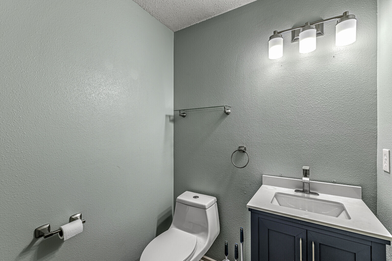 12996 Pleasant View Lane