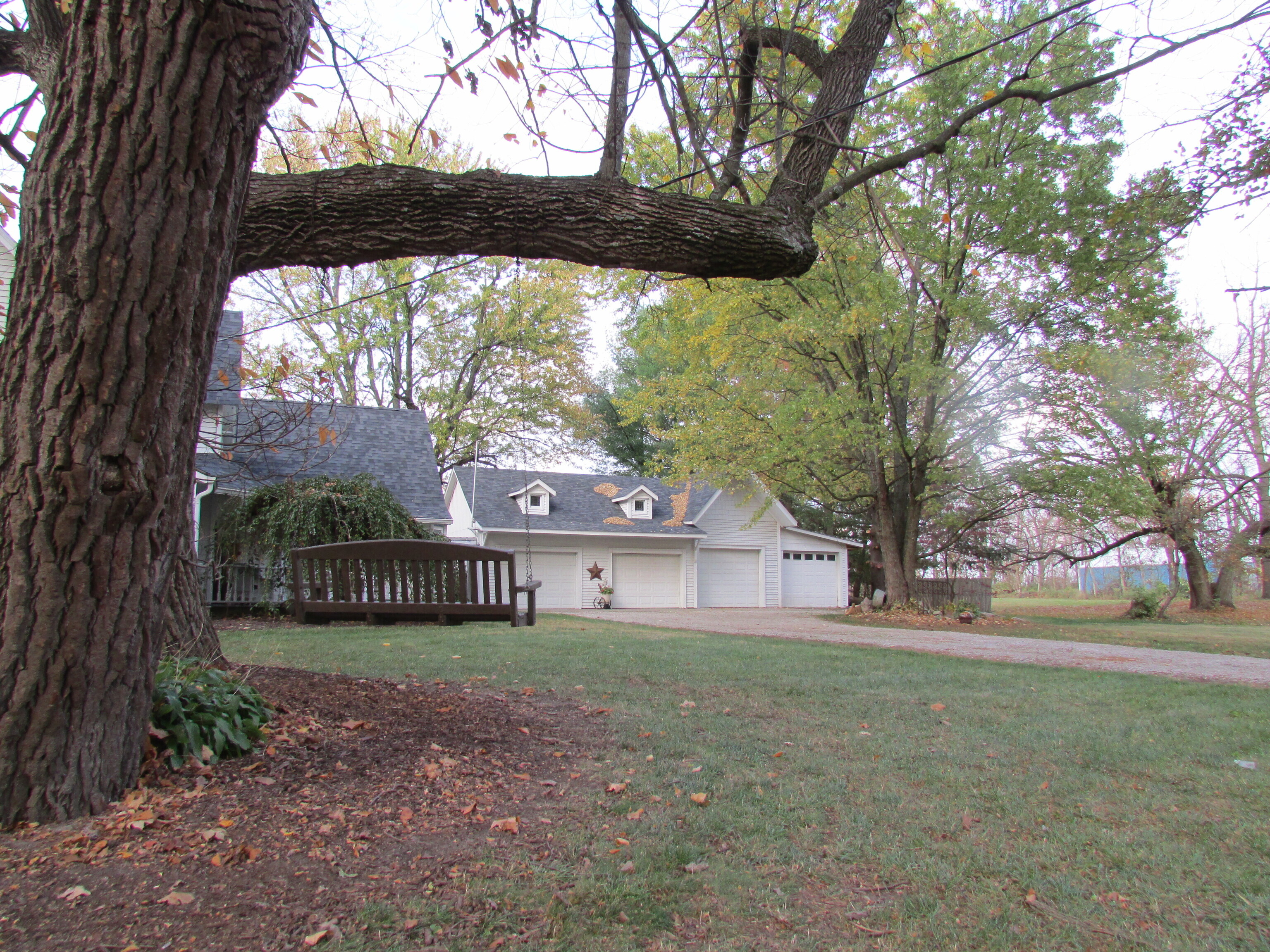 2520 W Blubaugh Avenue