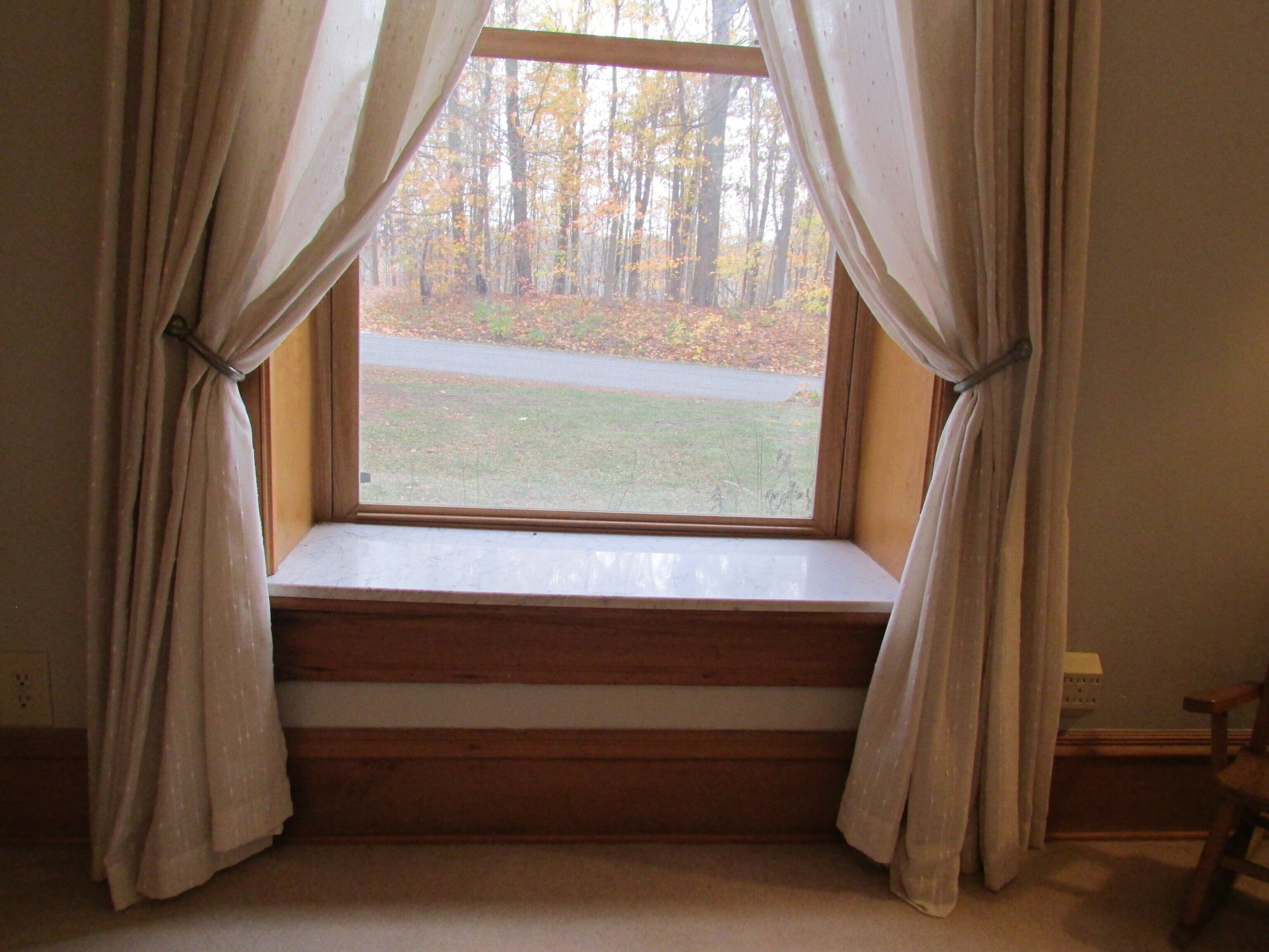 2520 W Blubaugh Avenue