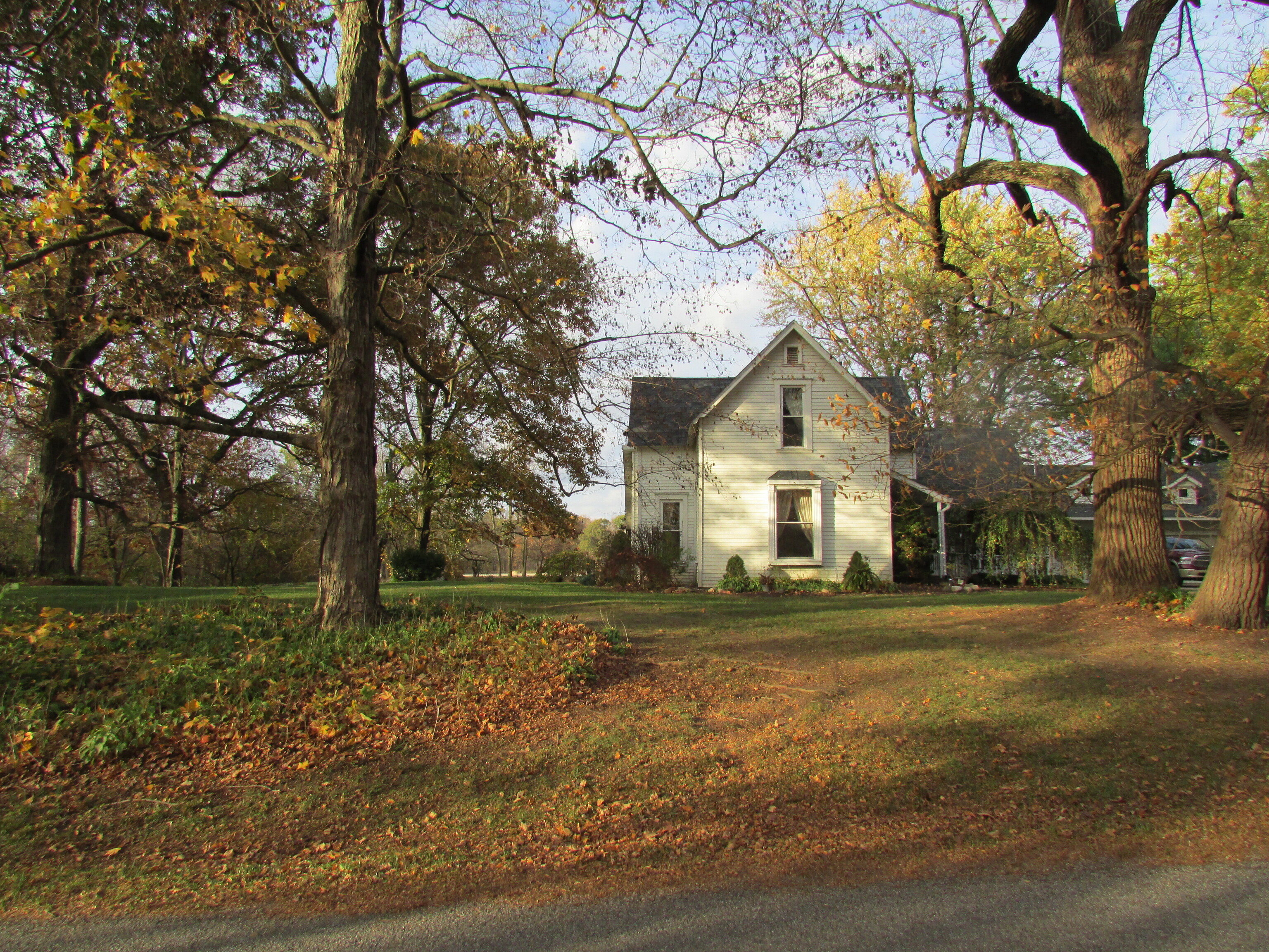 2520 W Blubaugh Avenue