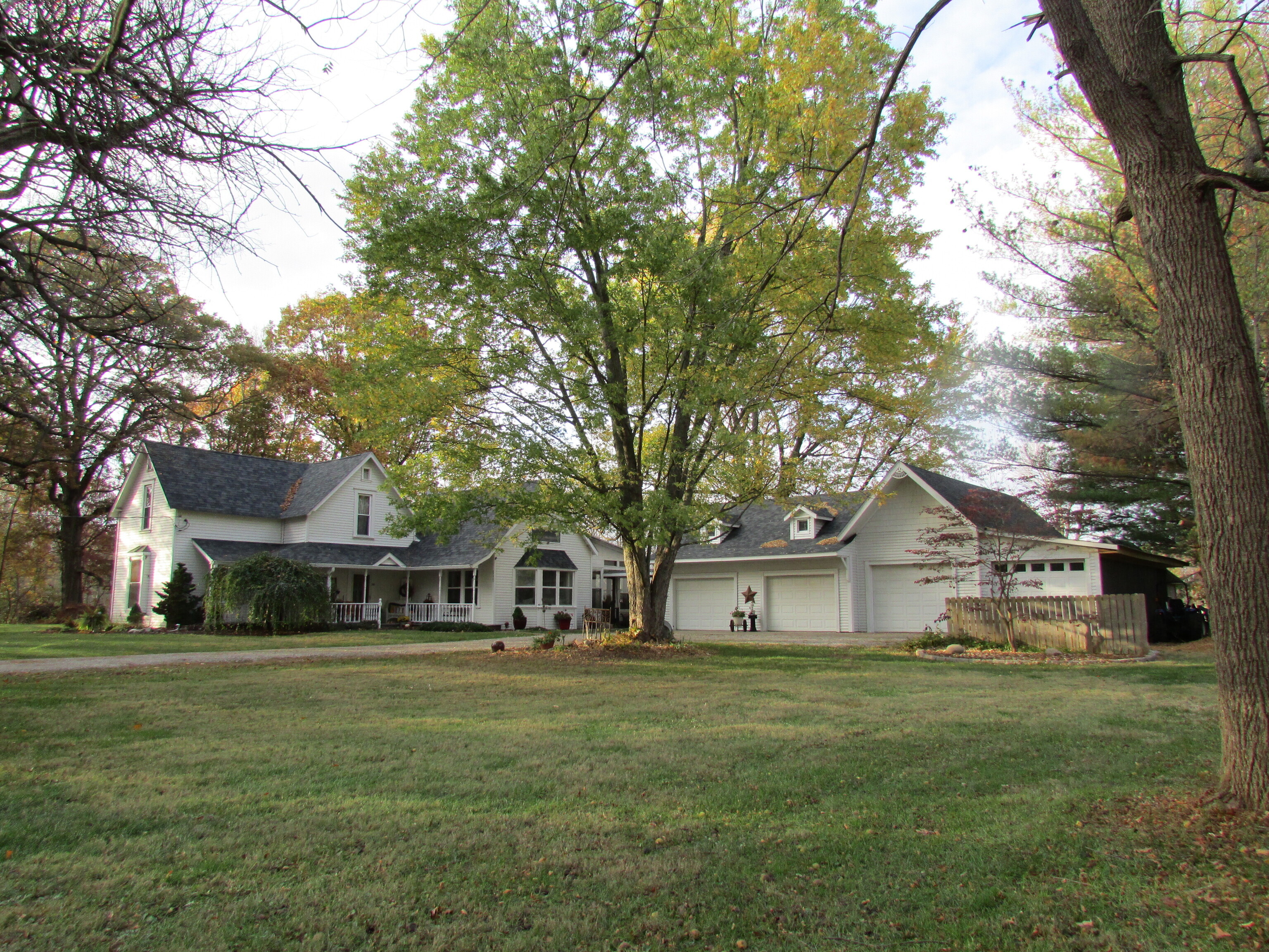 2520 W Blubaugh Avenue