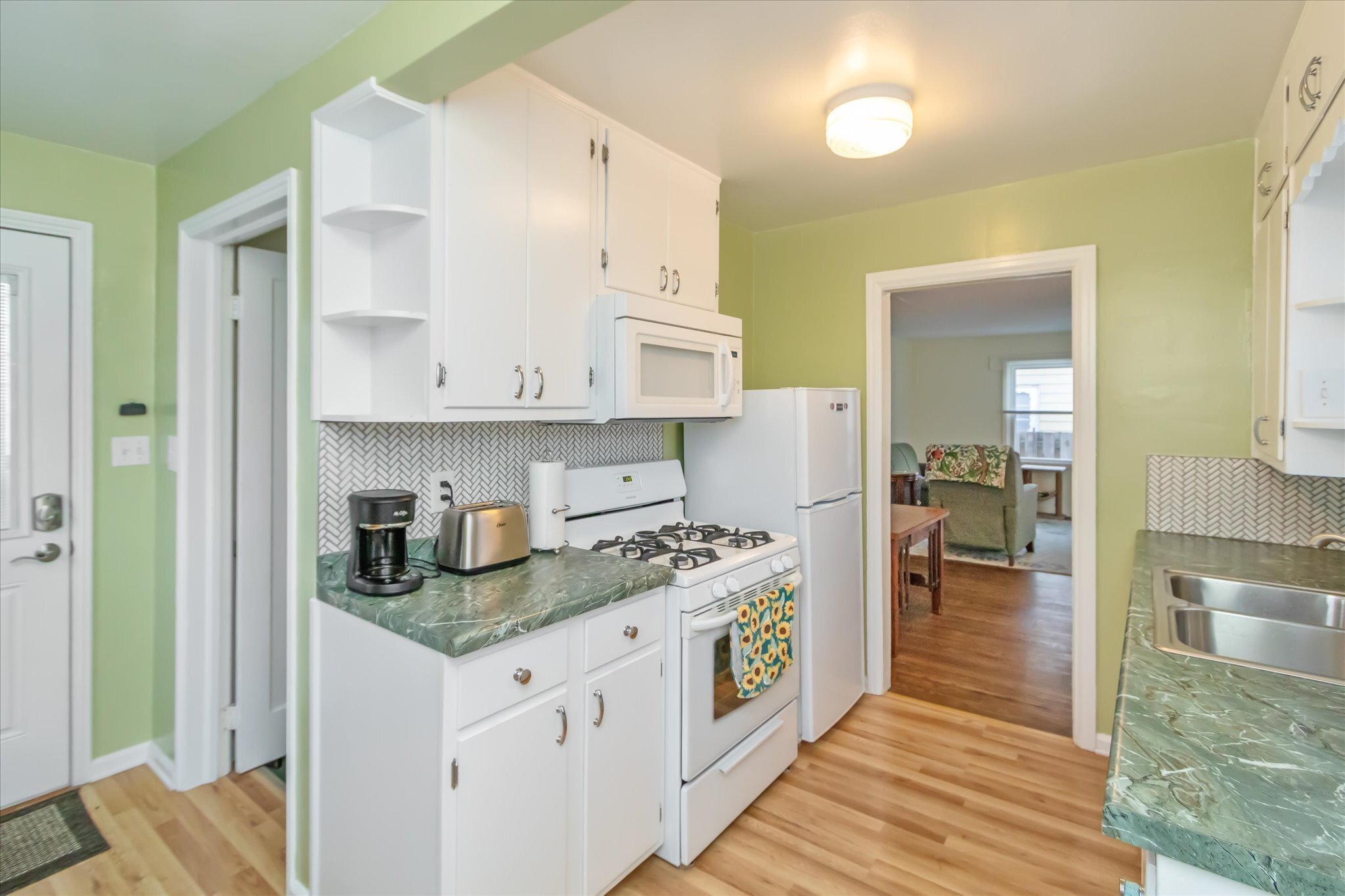 6508 Evanston Avenue