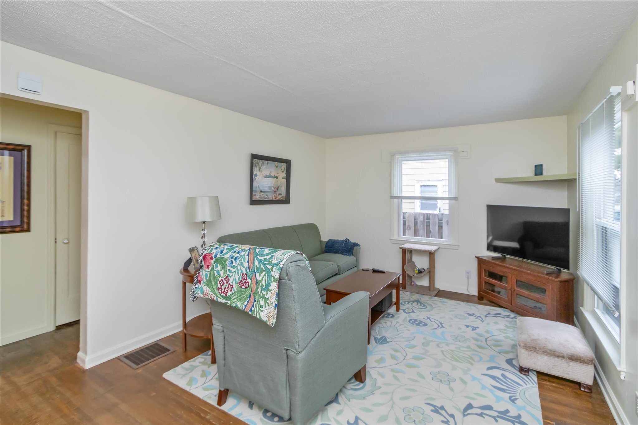 6508 Evanston Avenue