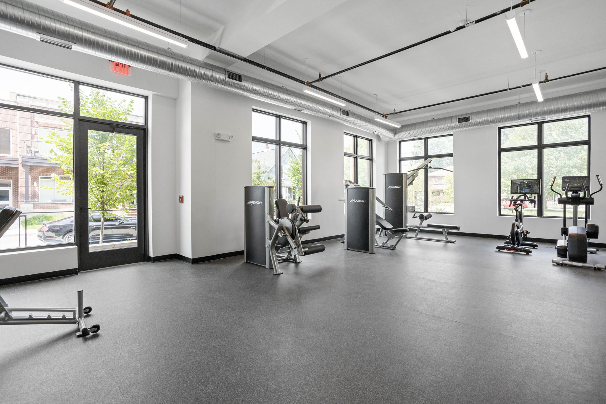 877 N East Street Unit: 201