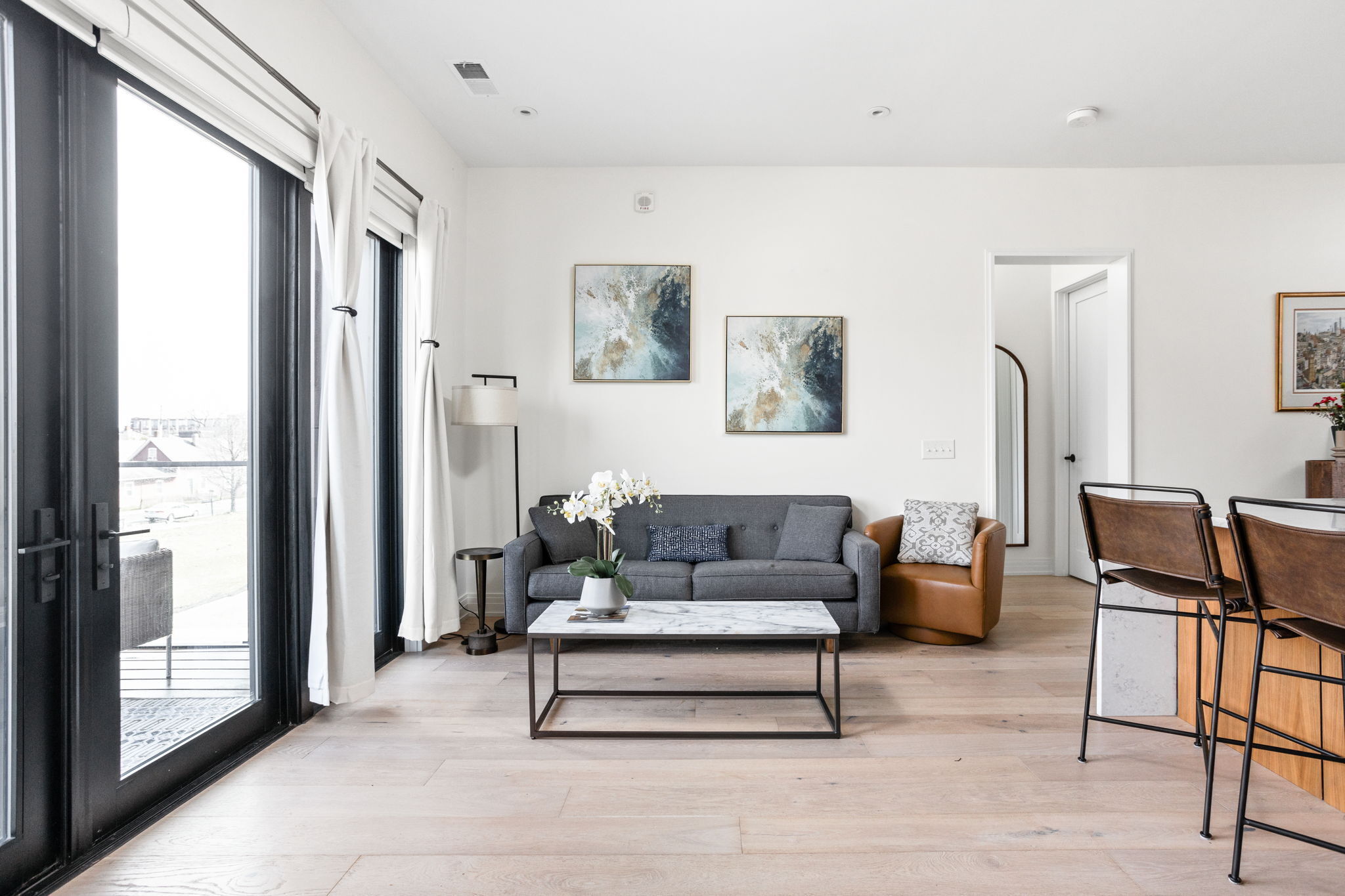 877 N East Street Unit: 201