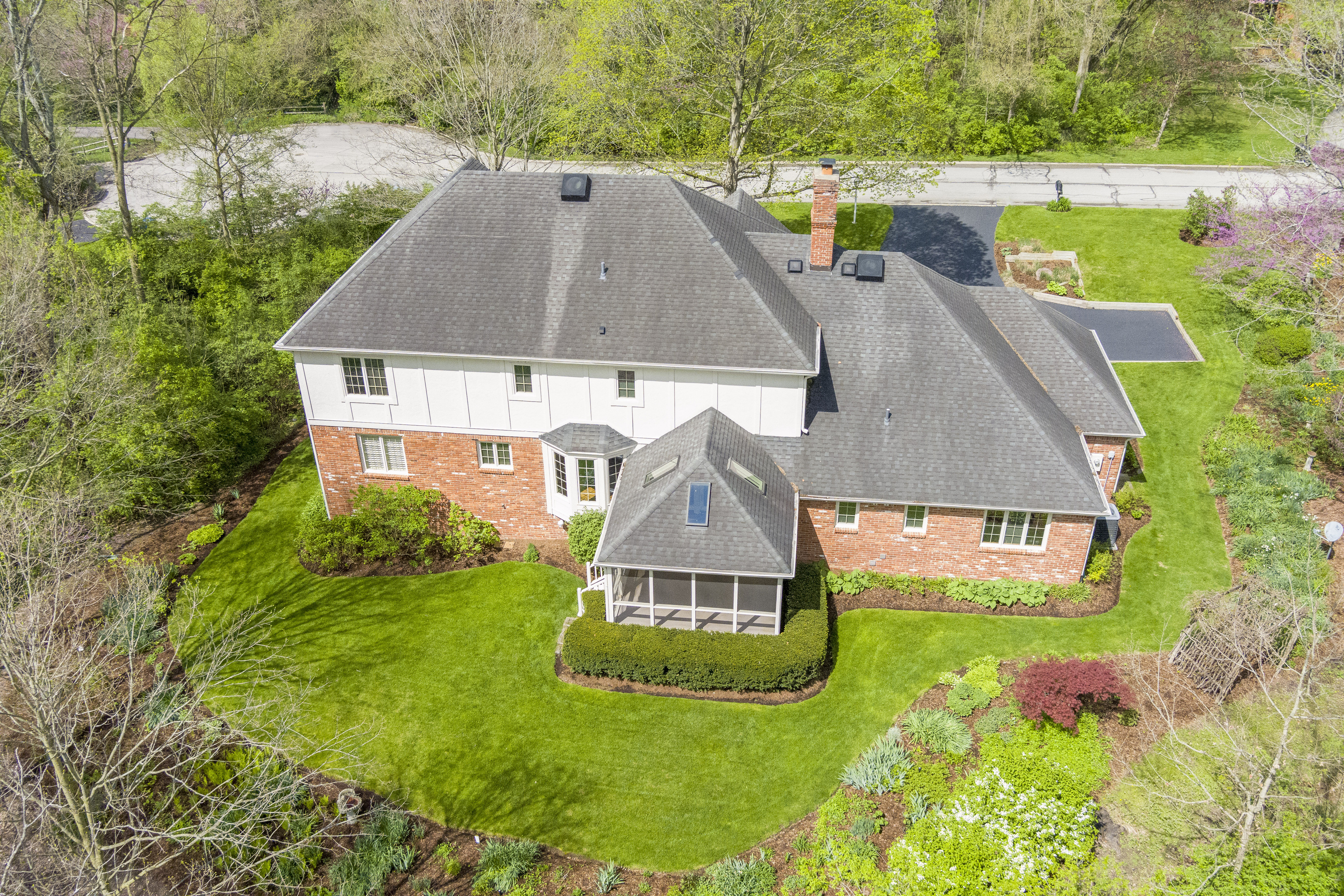 885 Sugarbush Ridge