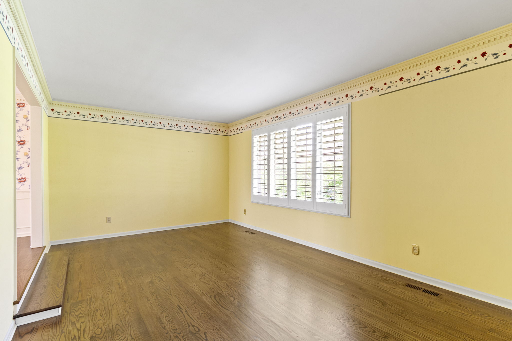 885 Sugarbush Ridge