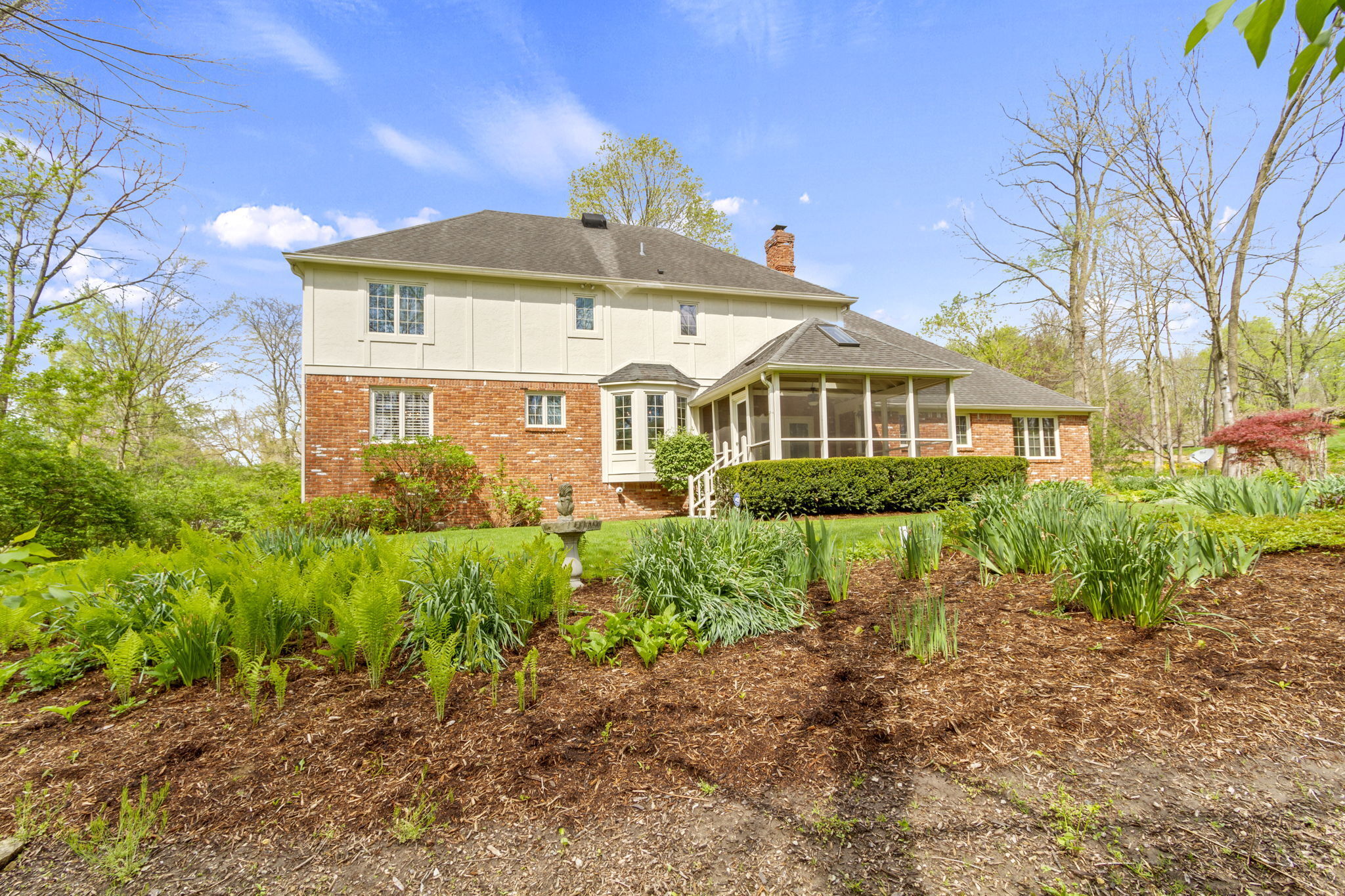 885 Sugarbush Ridge