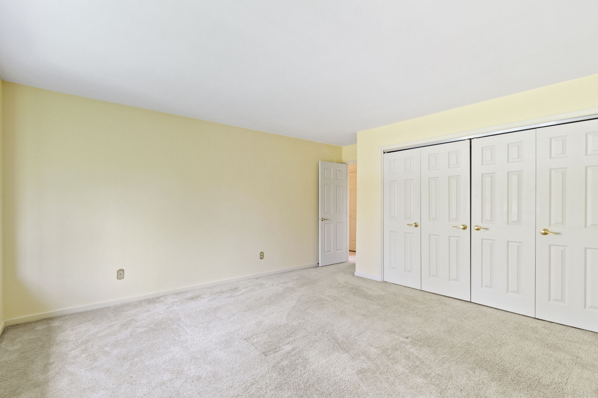 885 Sugarbush Ridge