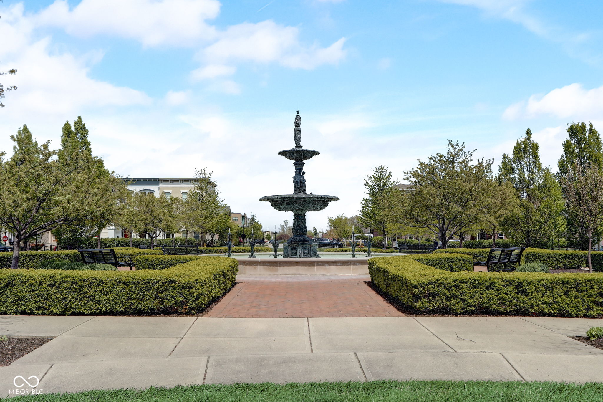 12938 University Crescent Unit: 3B