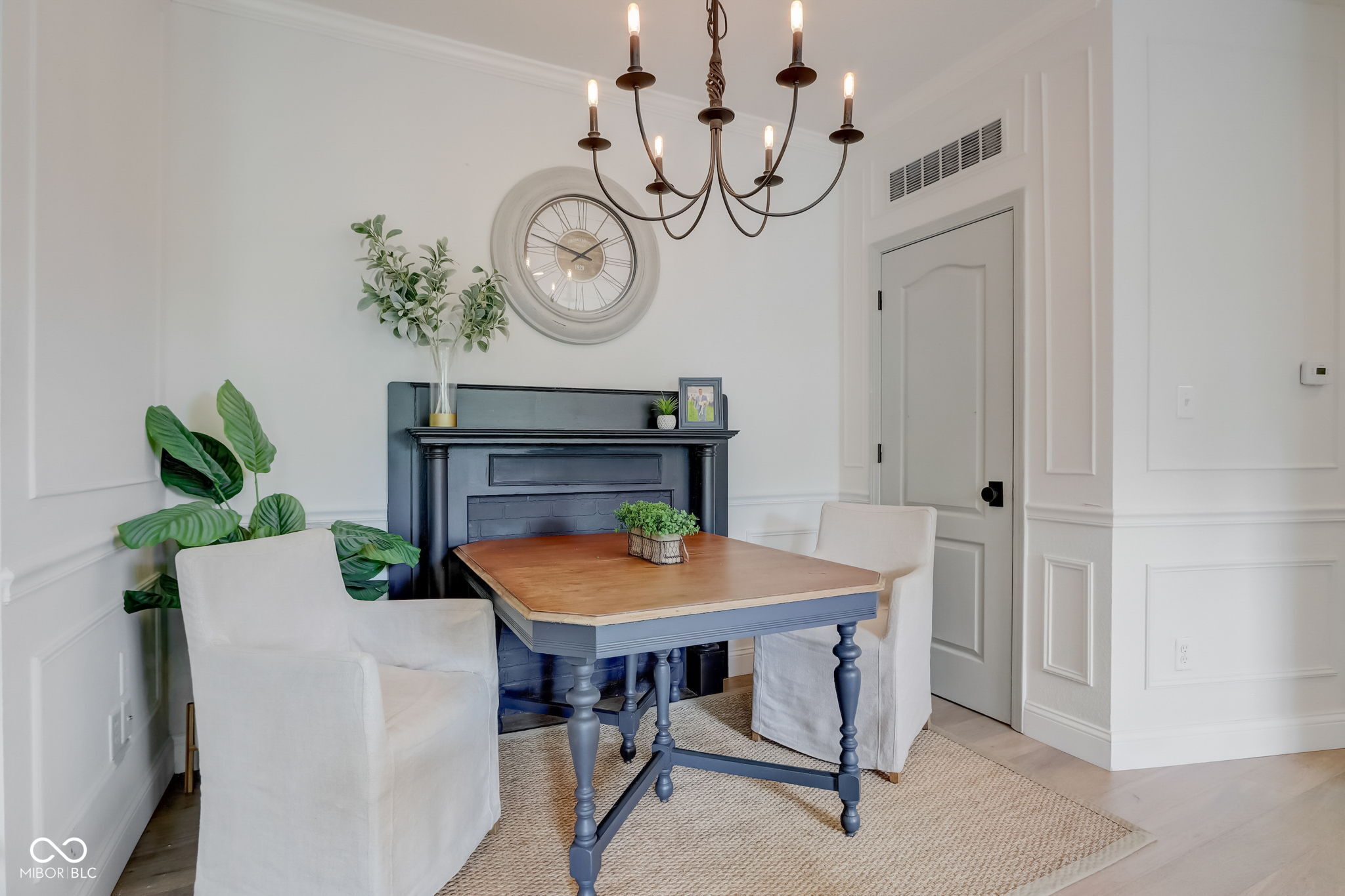 12938 University Crescent Unit: 3B