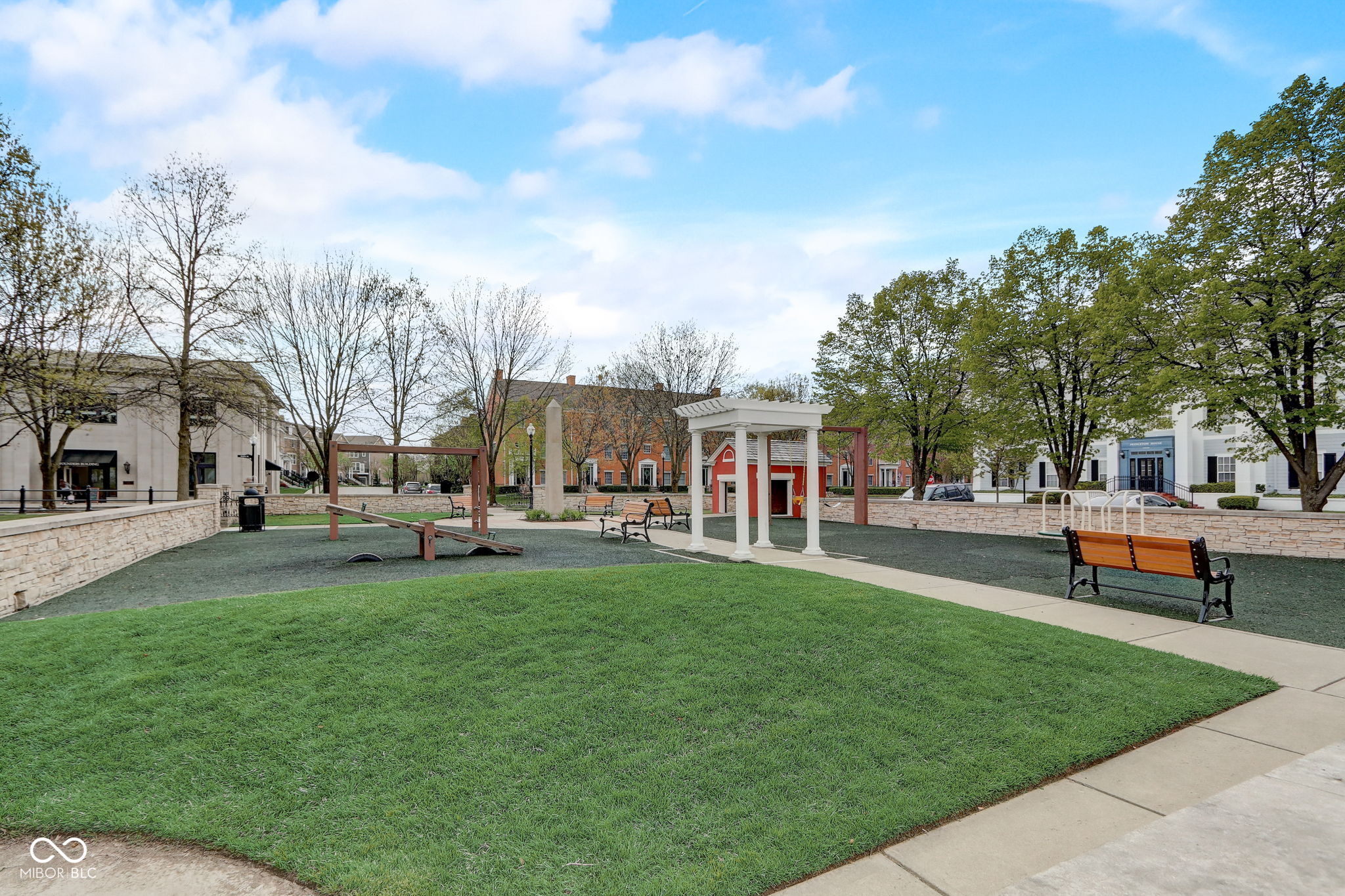 12938 University Crescent Unit: 3B