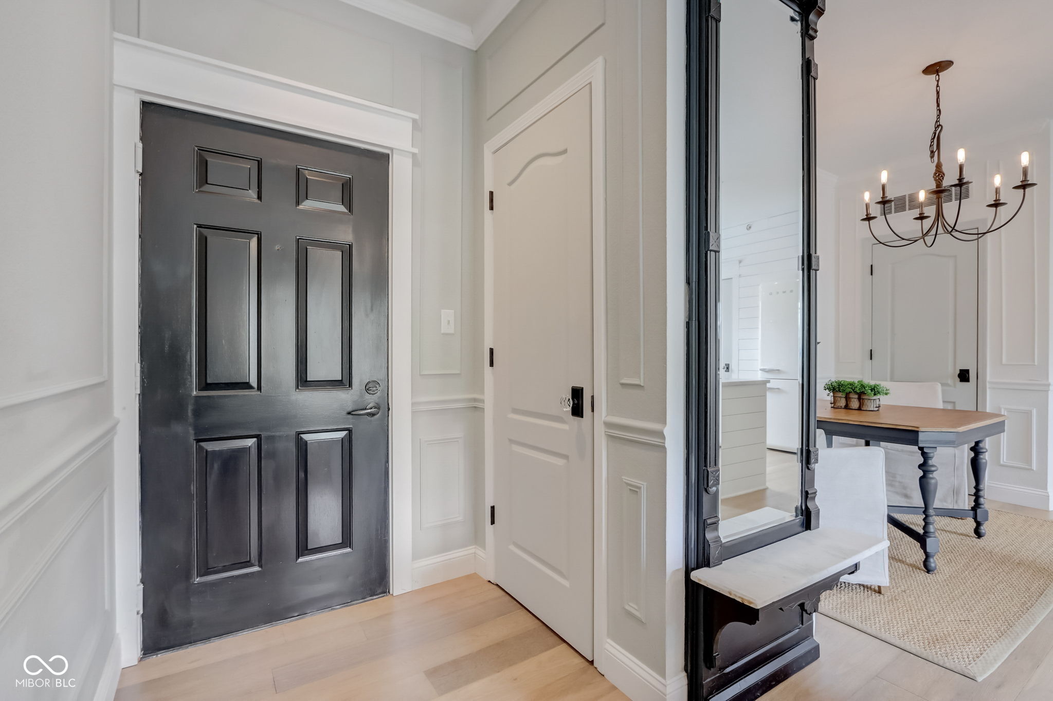 12938 University Crescent Unit: 3B