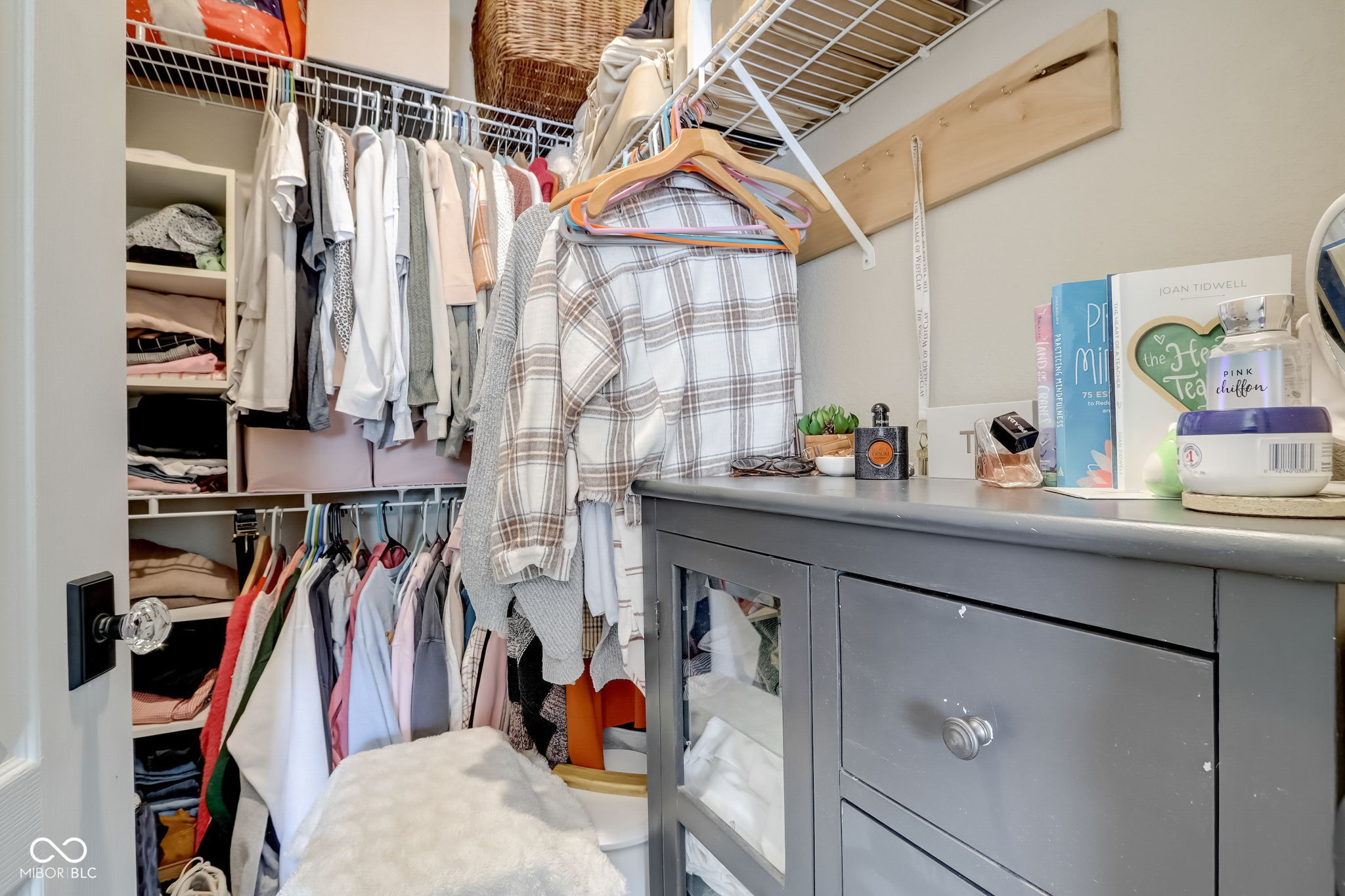 12938 University Crescent Unit: 3B