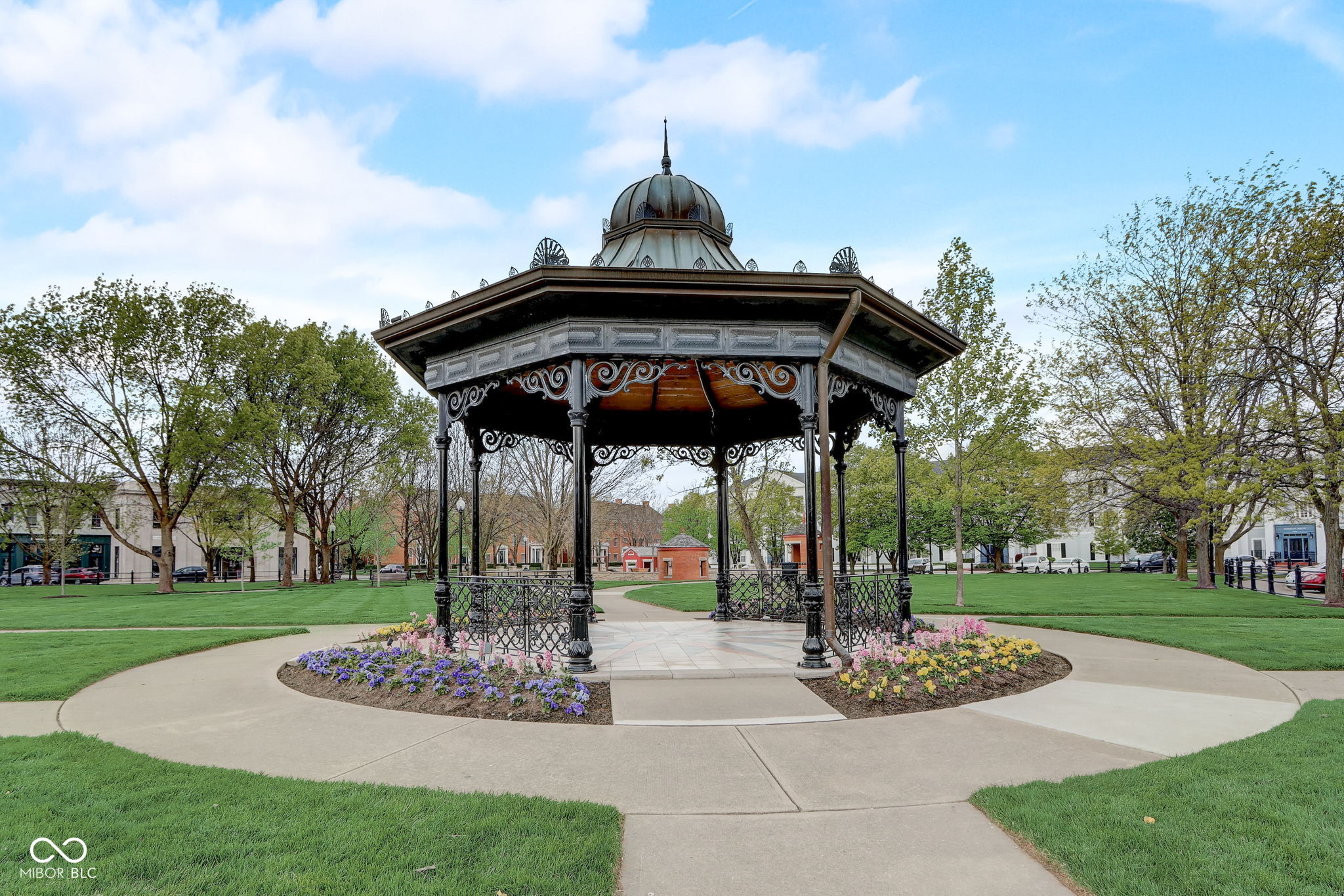 12938 University Crescent Unit: 3B