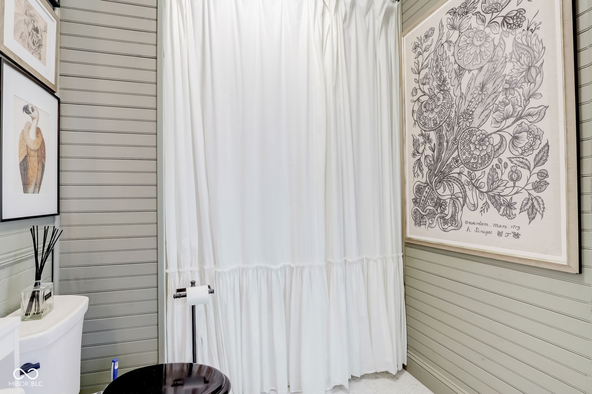 12938 University Crescent Unit: 3B