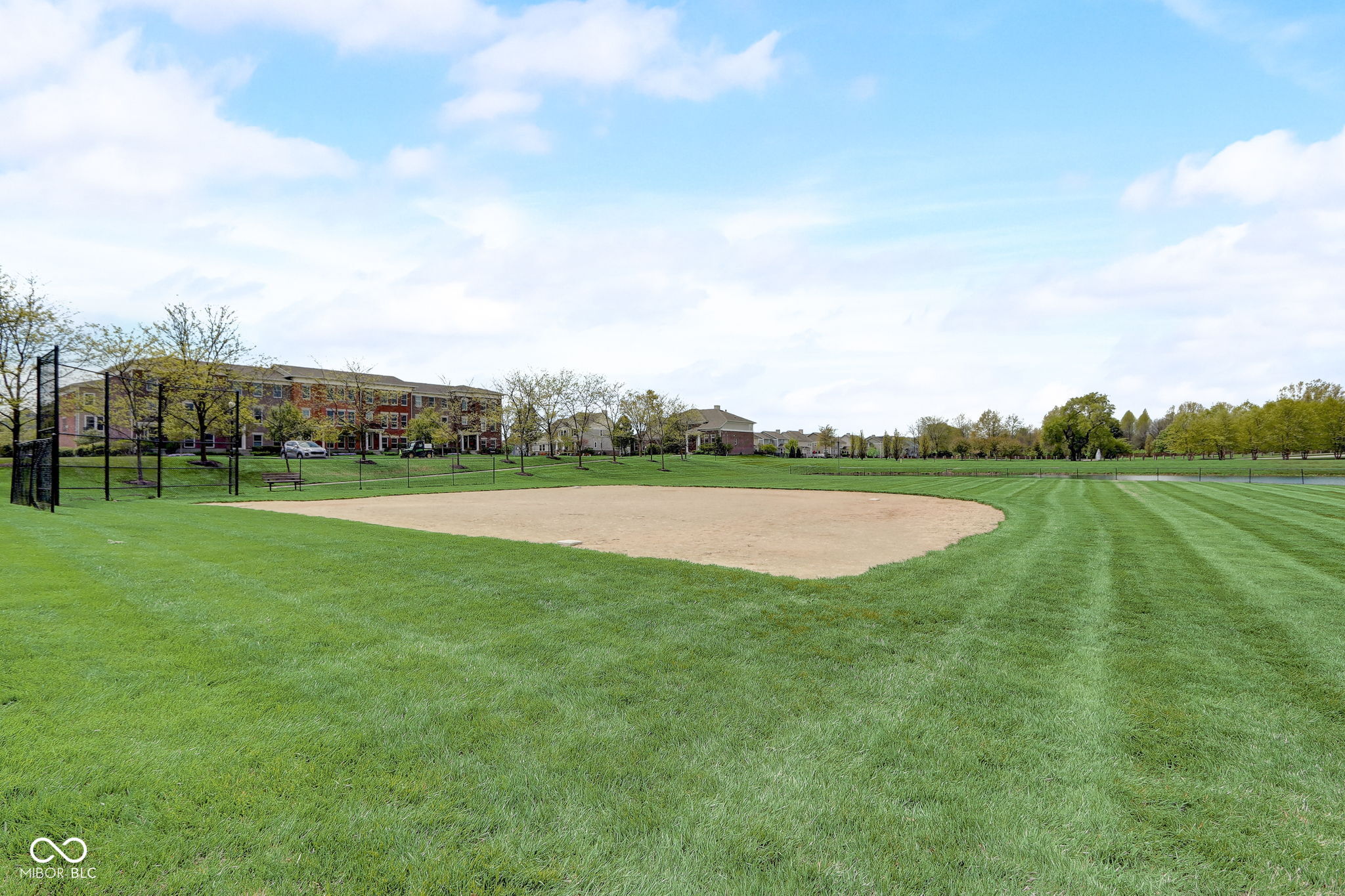 12938 University Crescent Unit: 3B