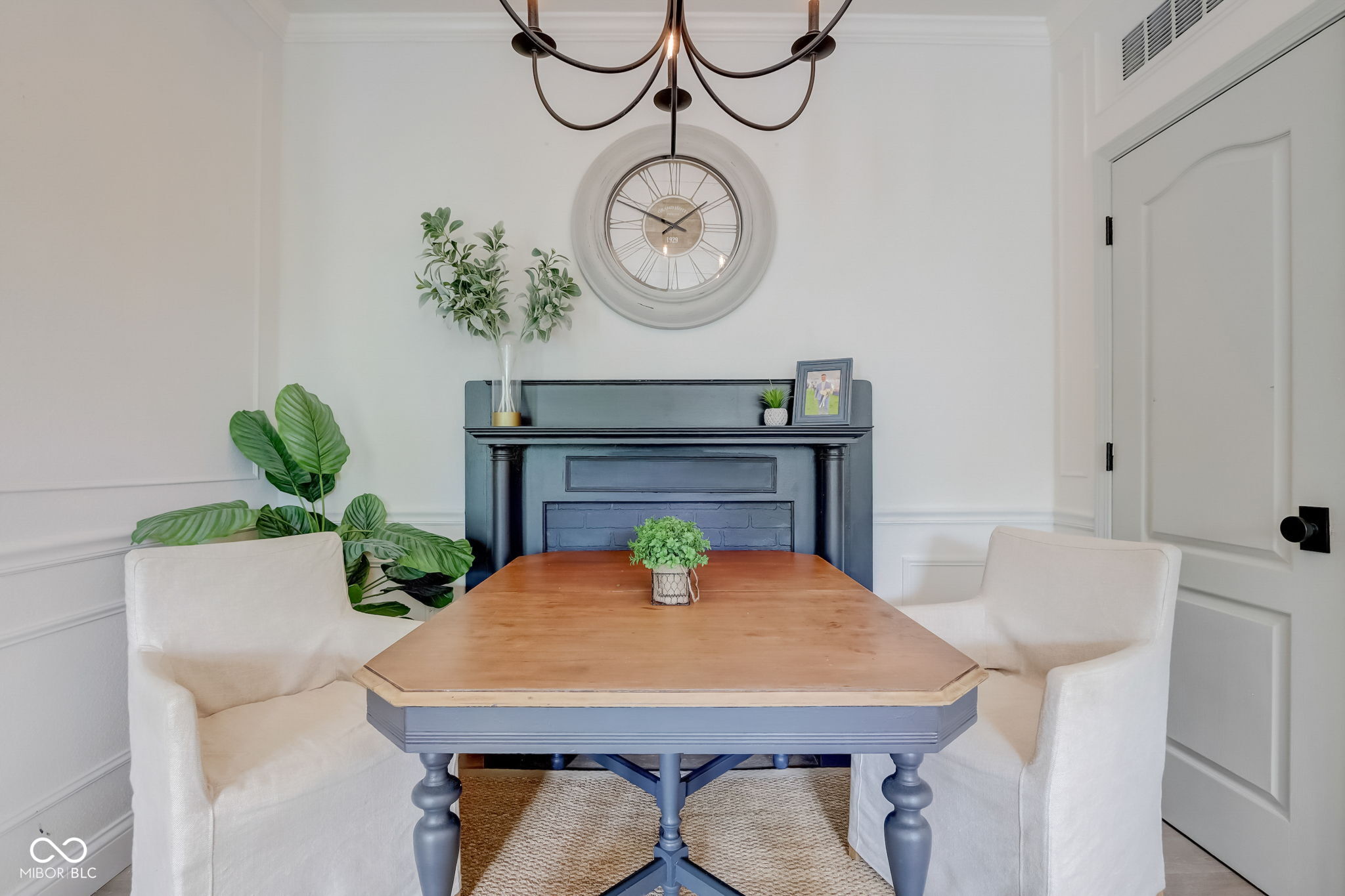 12938 University Crescent Unit: 3B