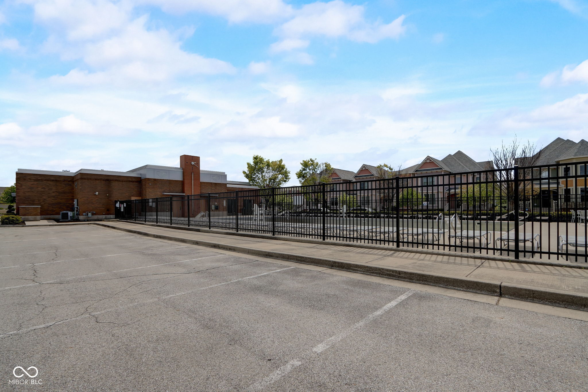 12938 University Crescent Unit: 3B