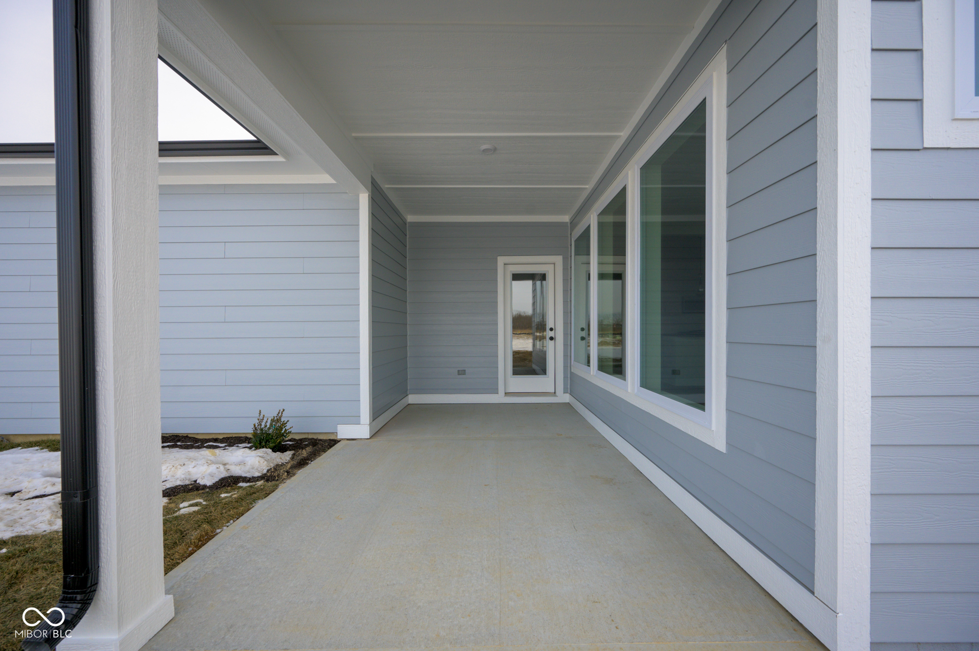 804 James William Lane