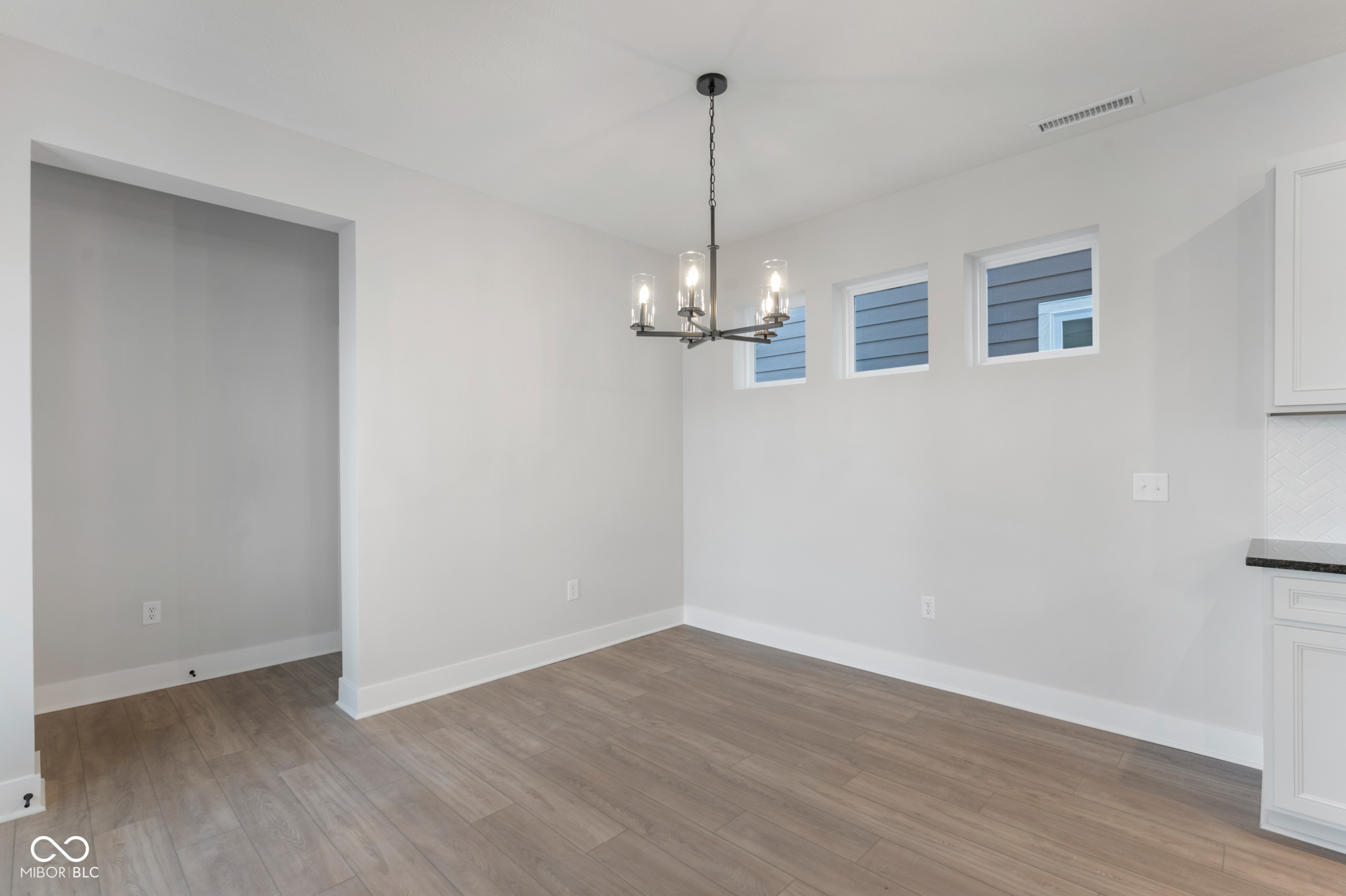 804 James William Lane