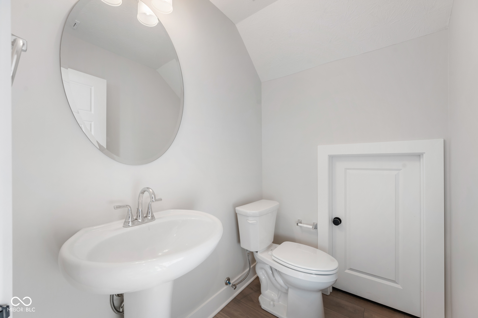 804 James William Lane