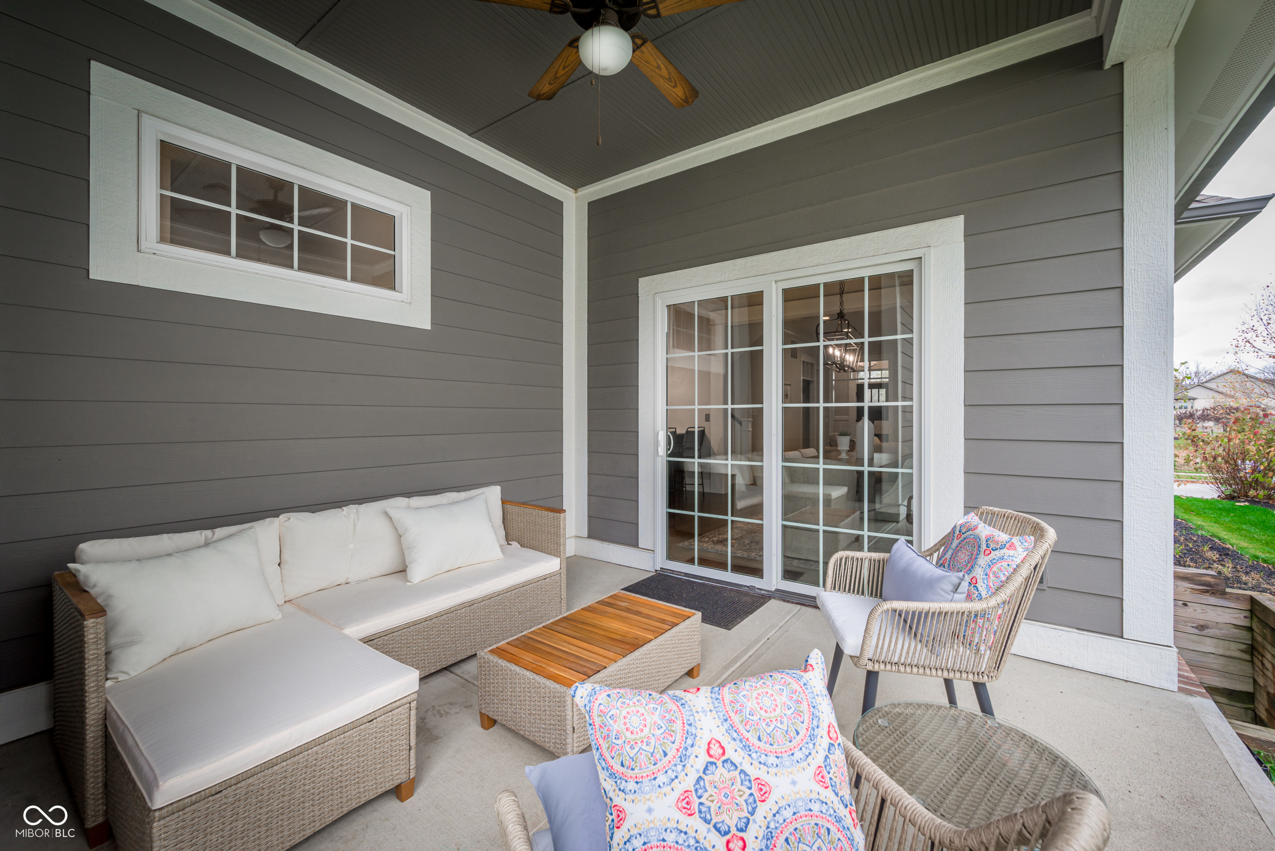 9862 Morningstar Lane