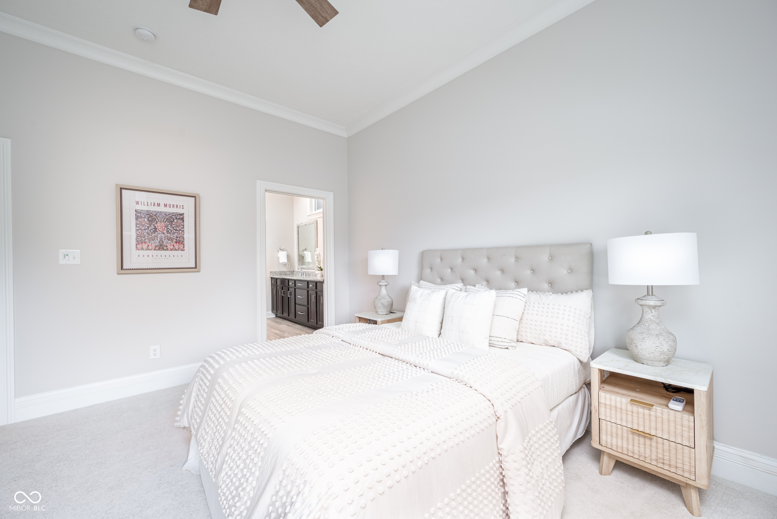 9862 Morningstar Lane