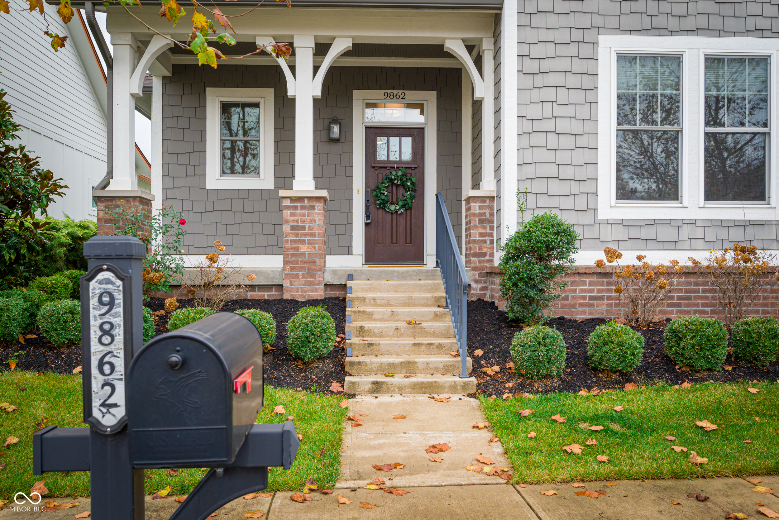 9862 Morningstar Lane