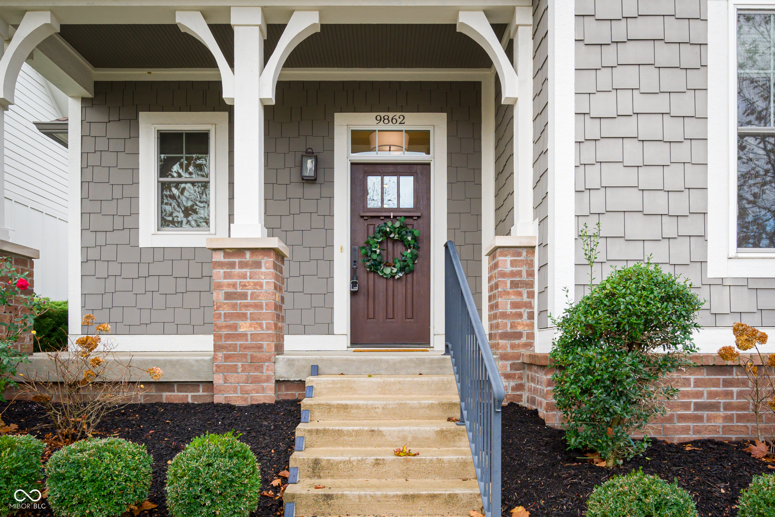 9862 Morningstar Lane