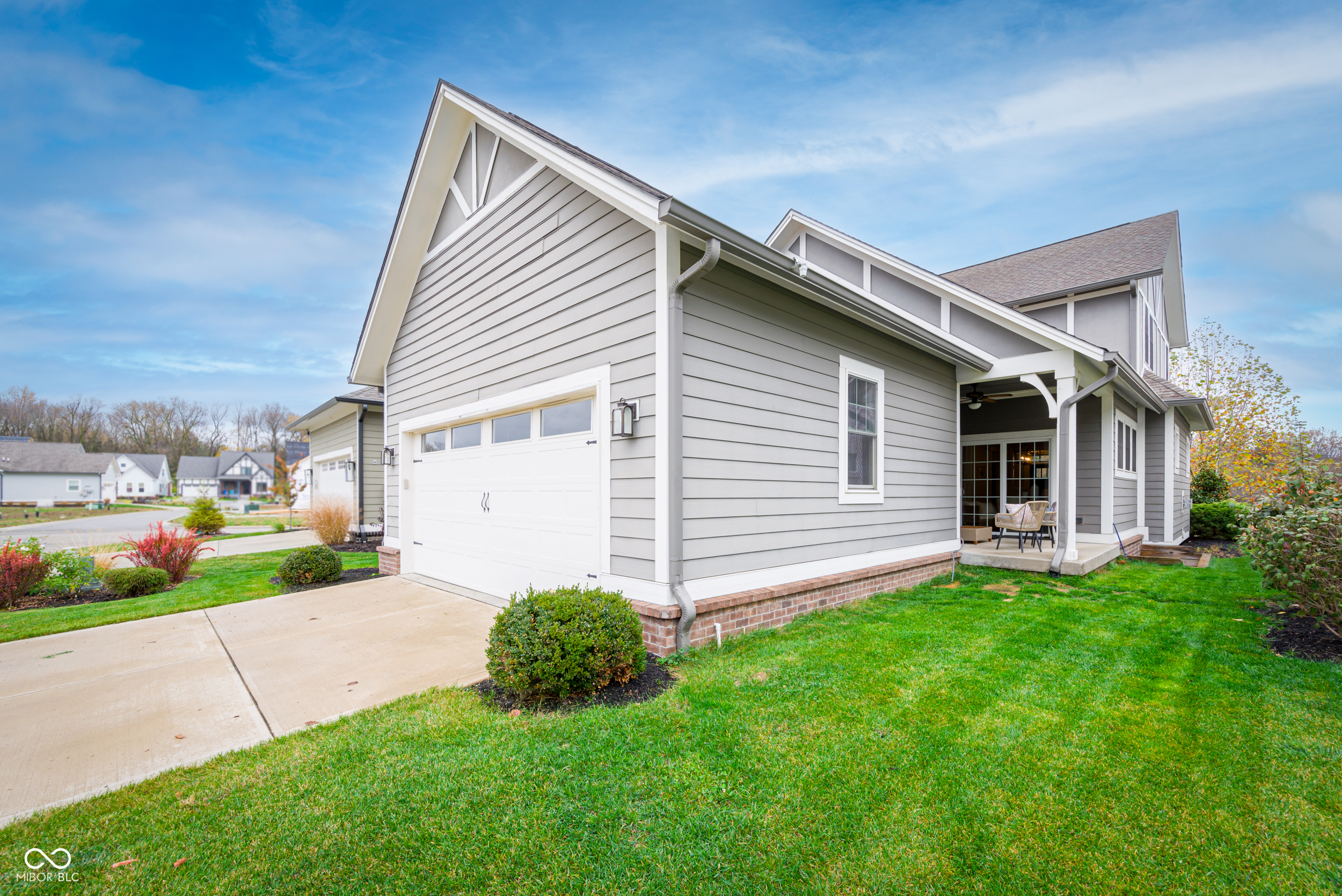 9862 Morningstar Lane