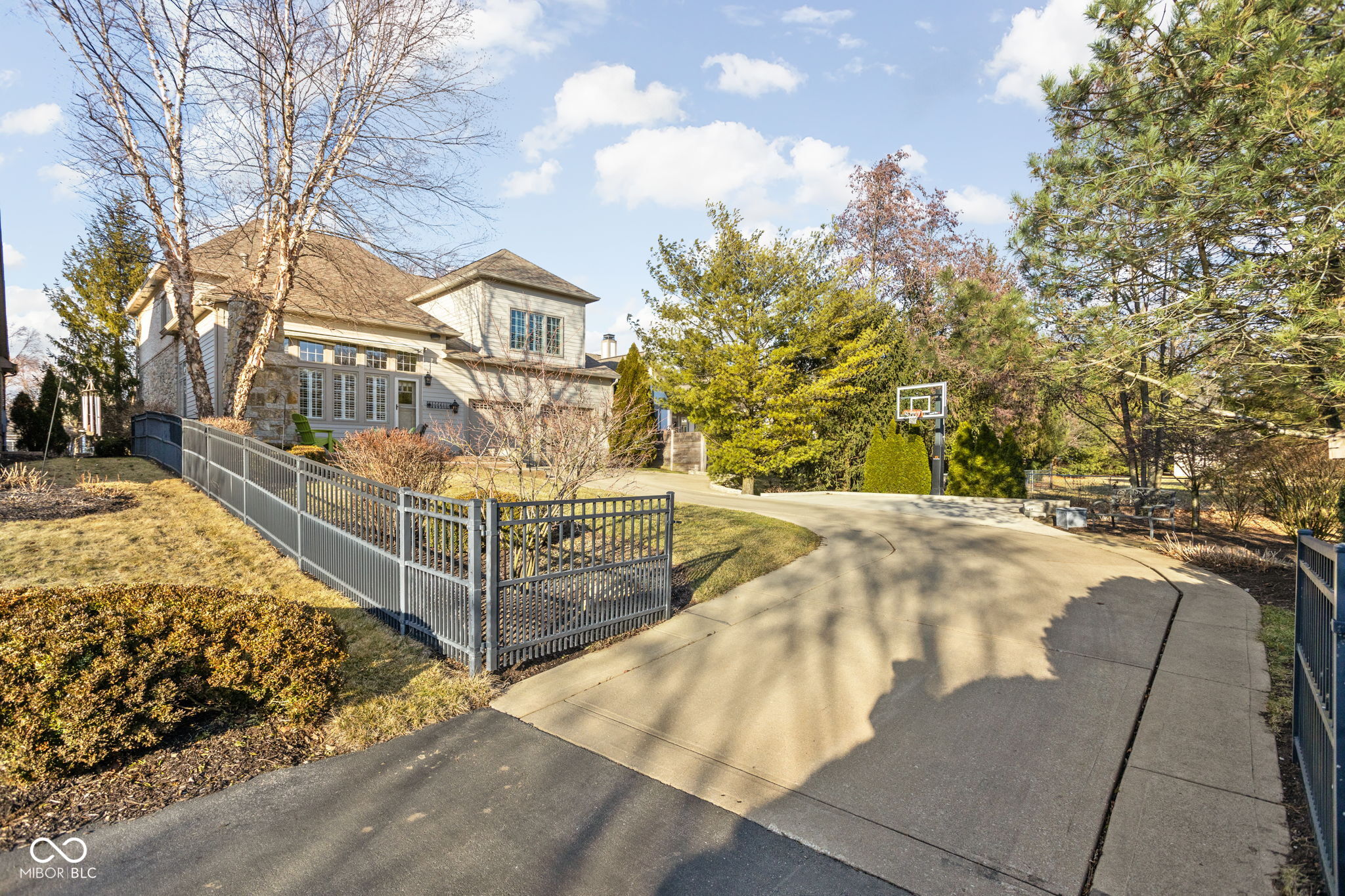 7665 Carriage House Way