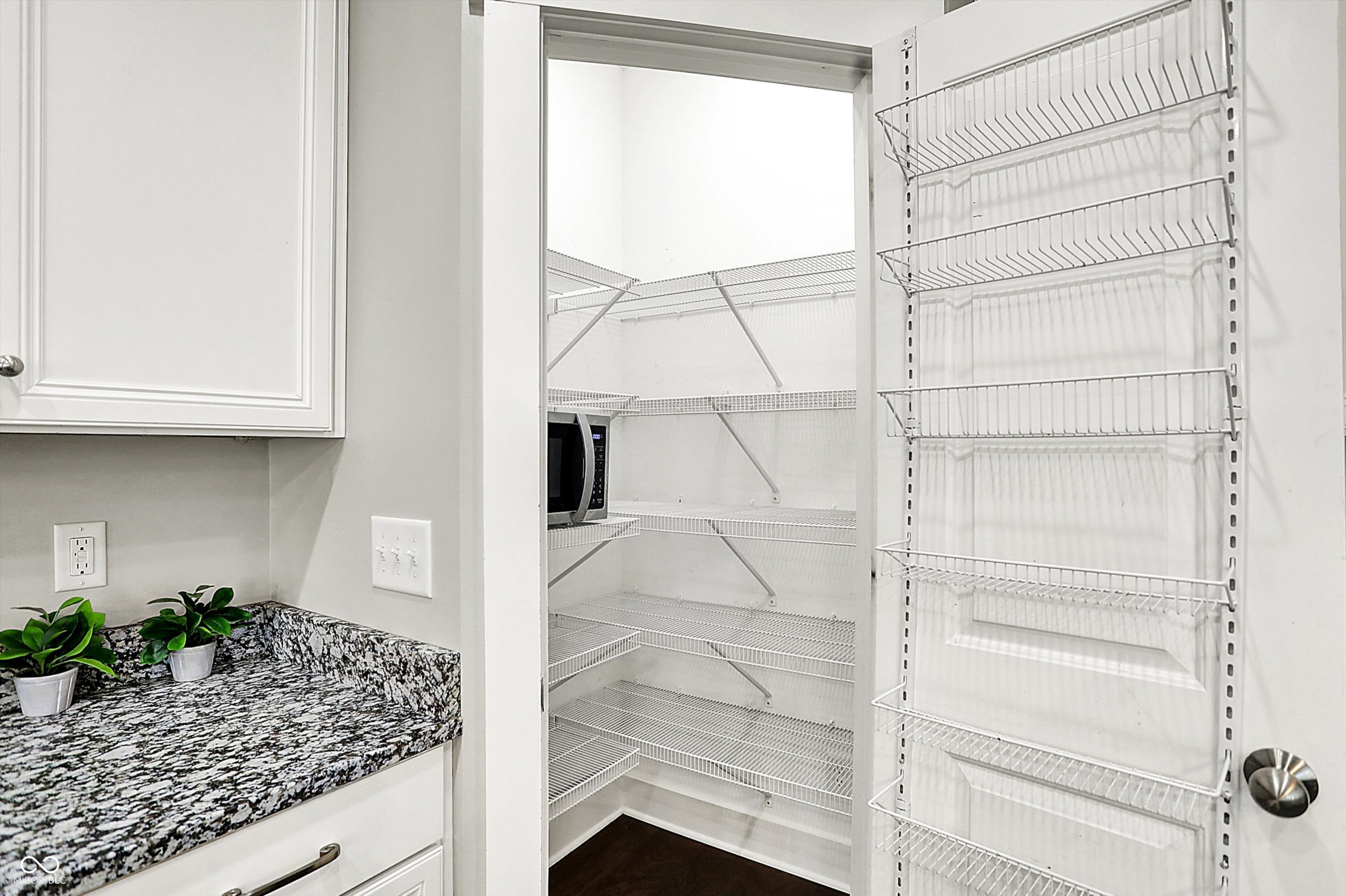 1422 Carrollton Avenue