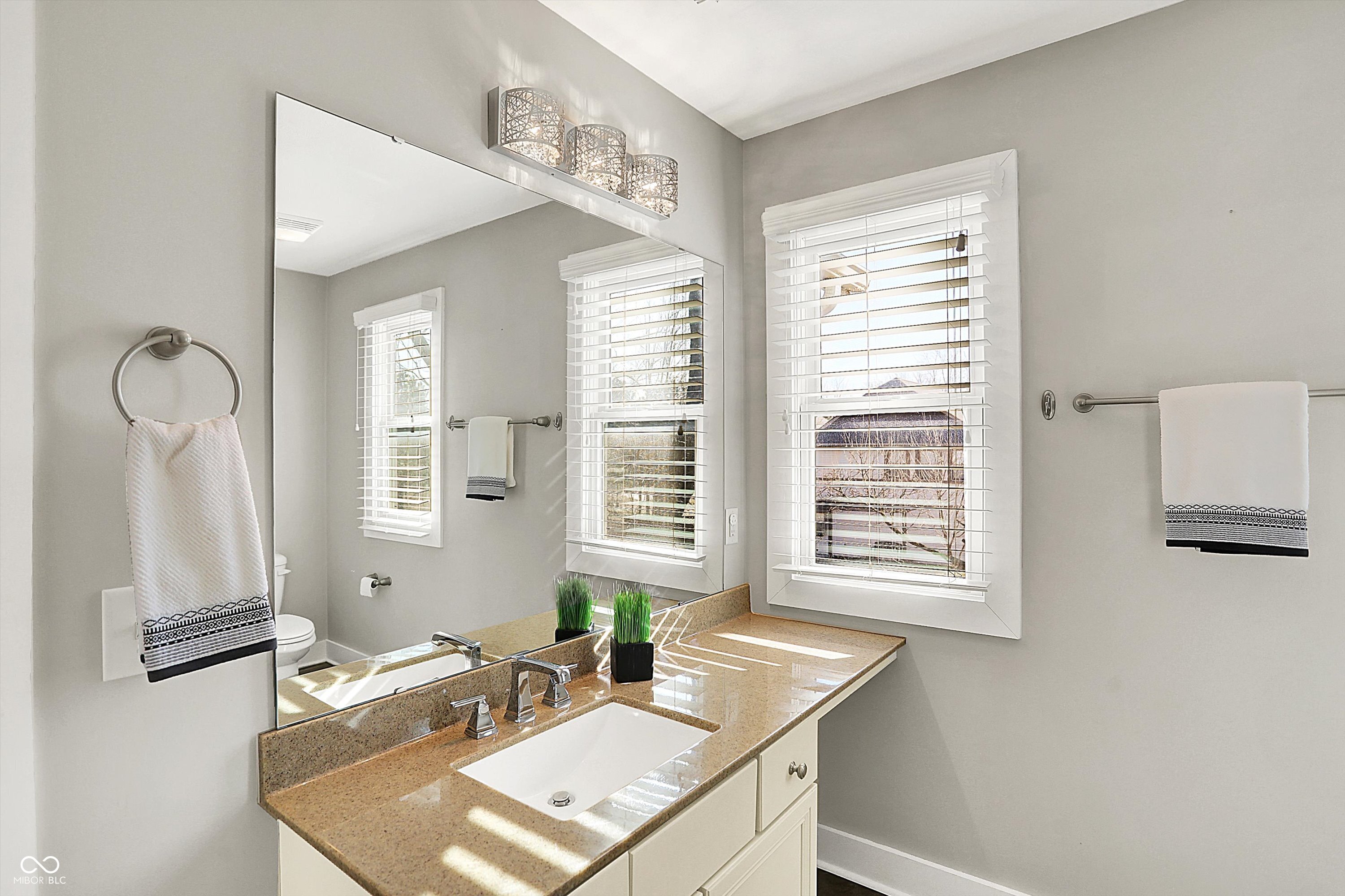 1422 Carrollton Avenue