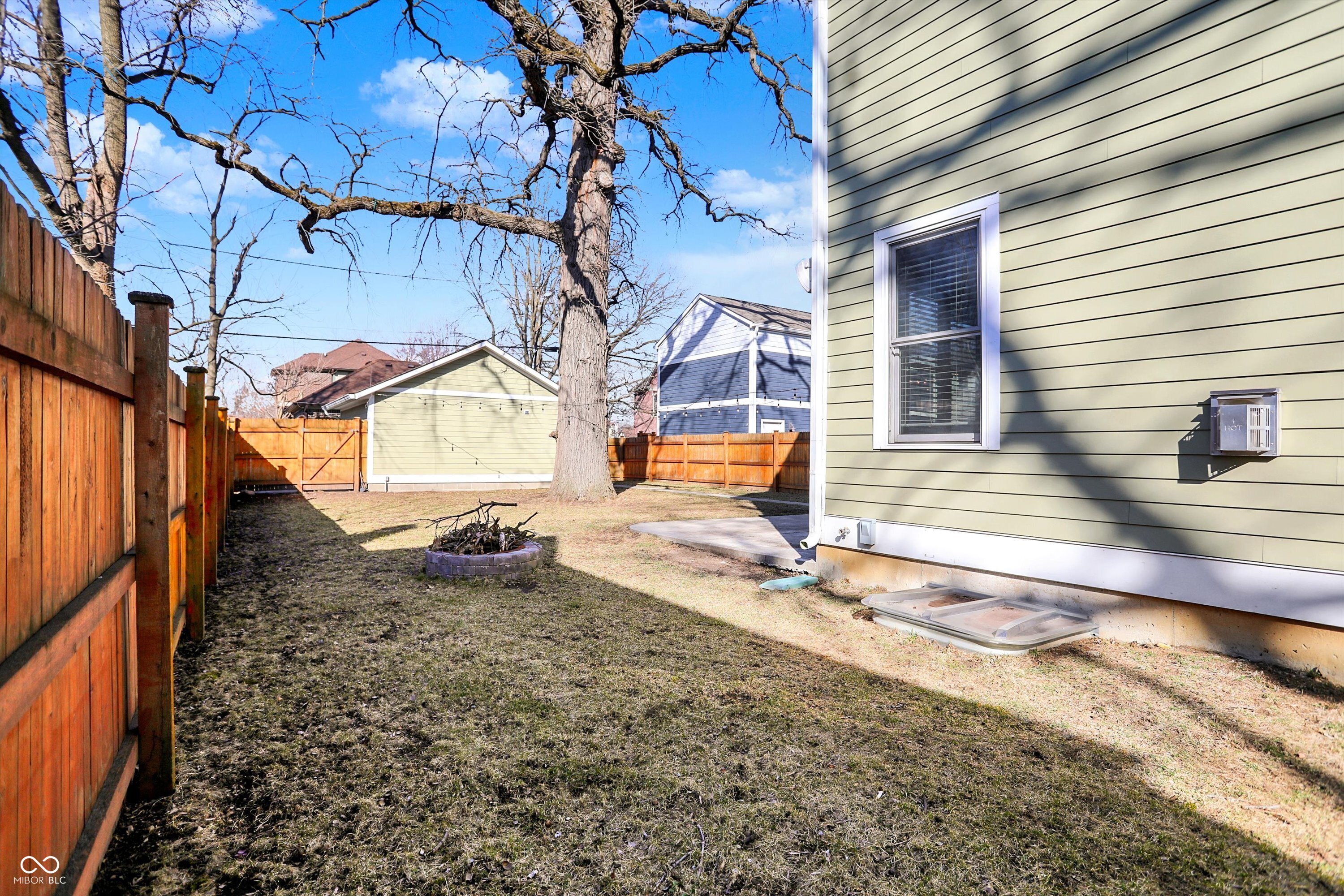 1422 Carrollton Avenue