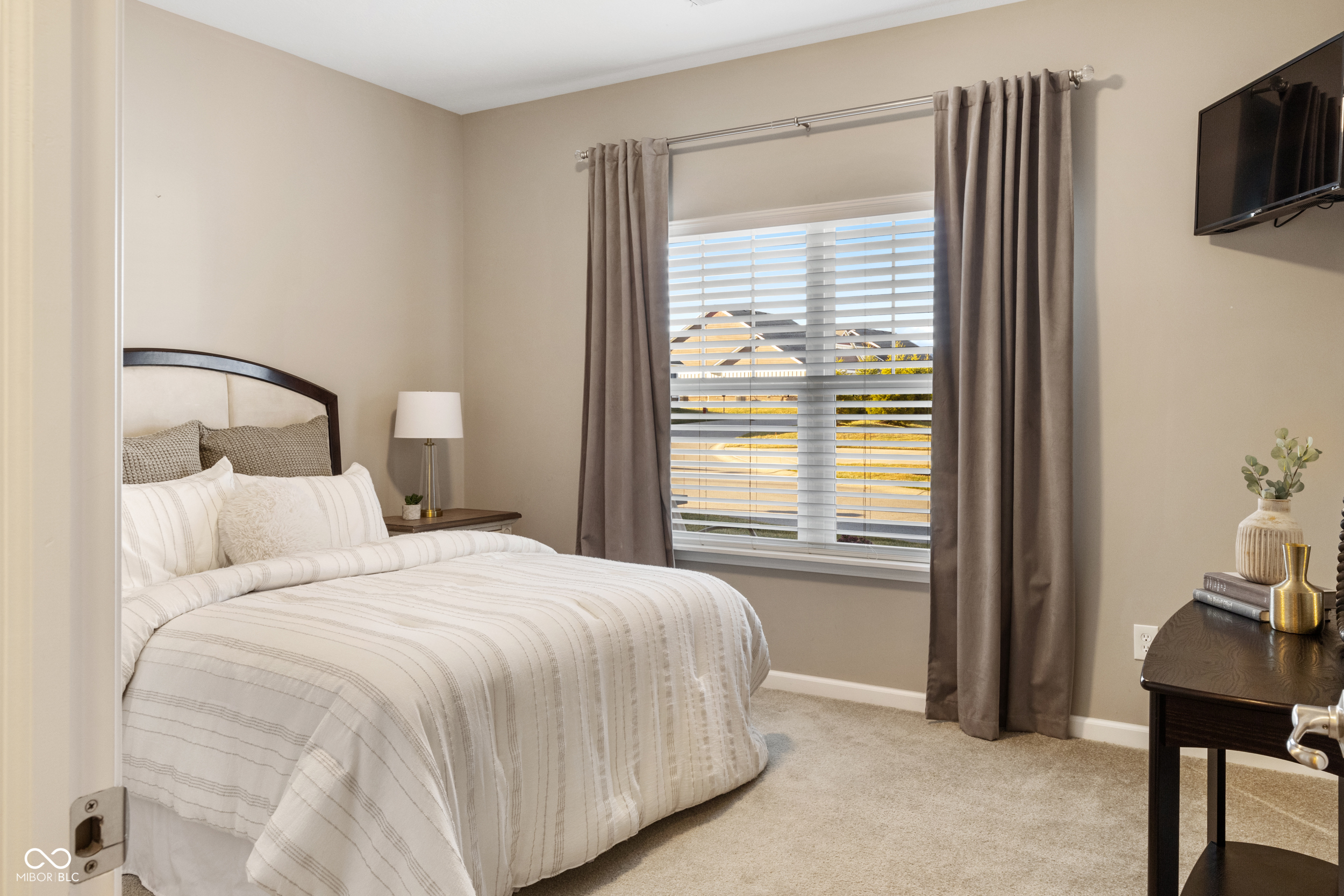 4313 W Hidden Preserve Cove