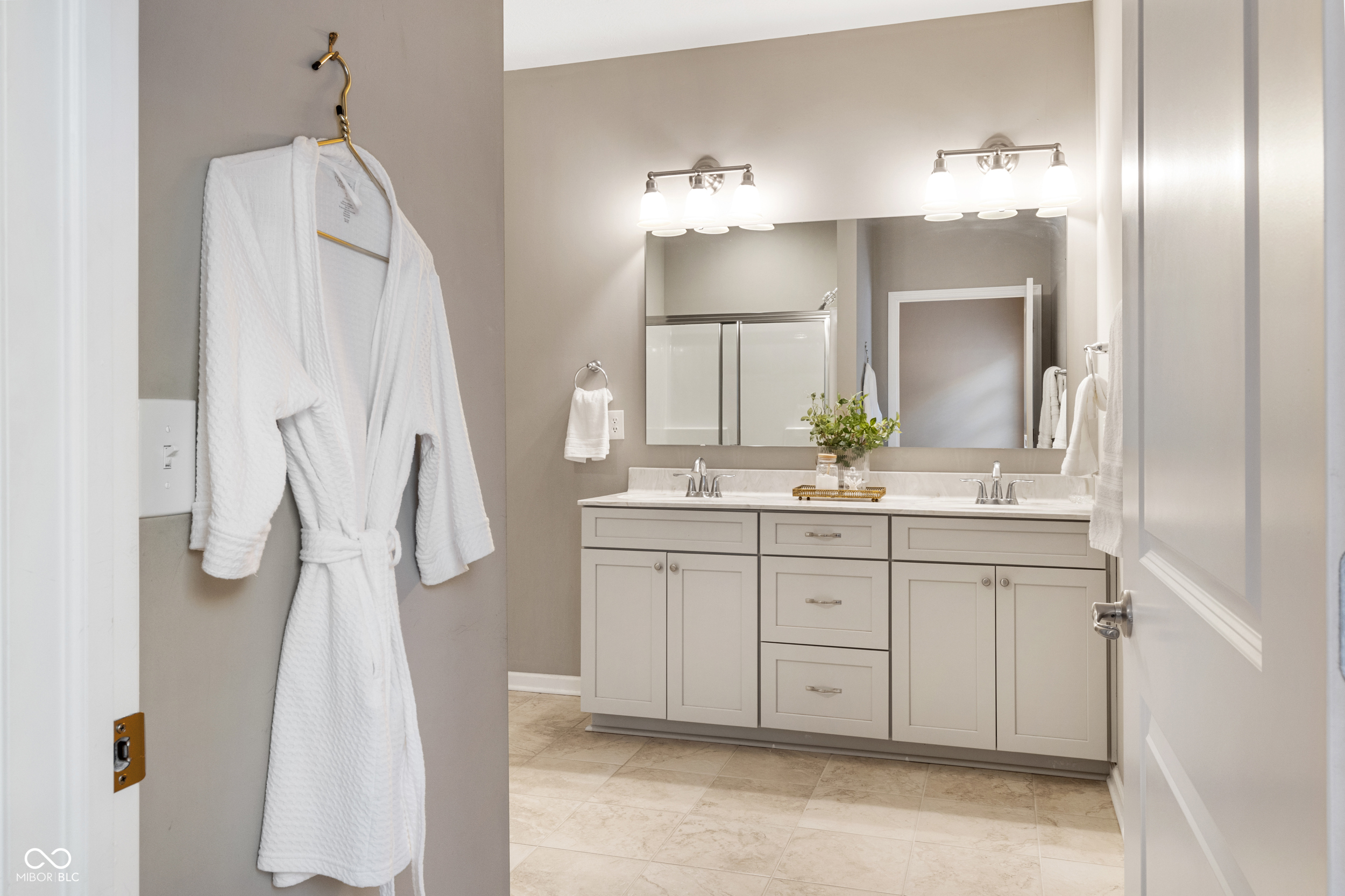 4313 W Hidden Preserve Cove