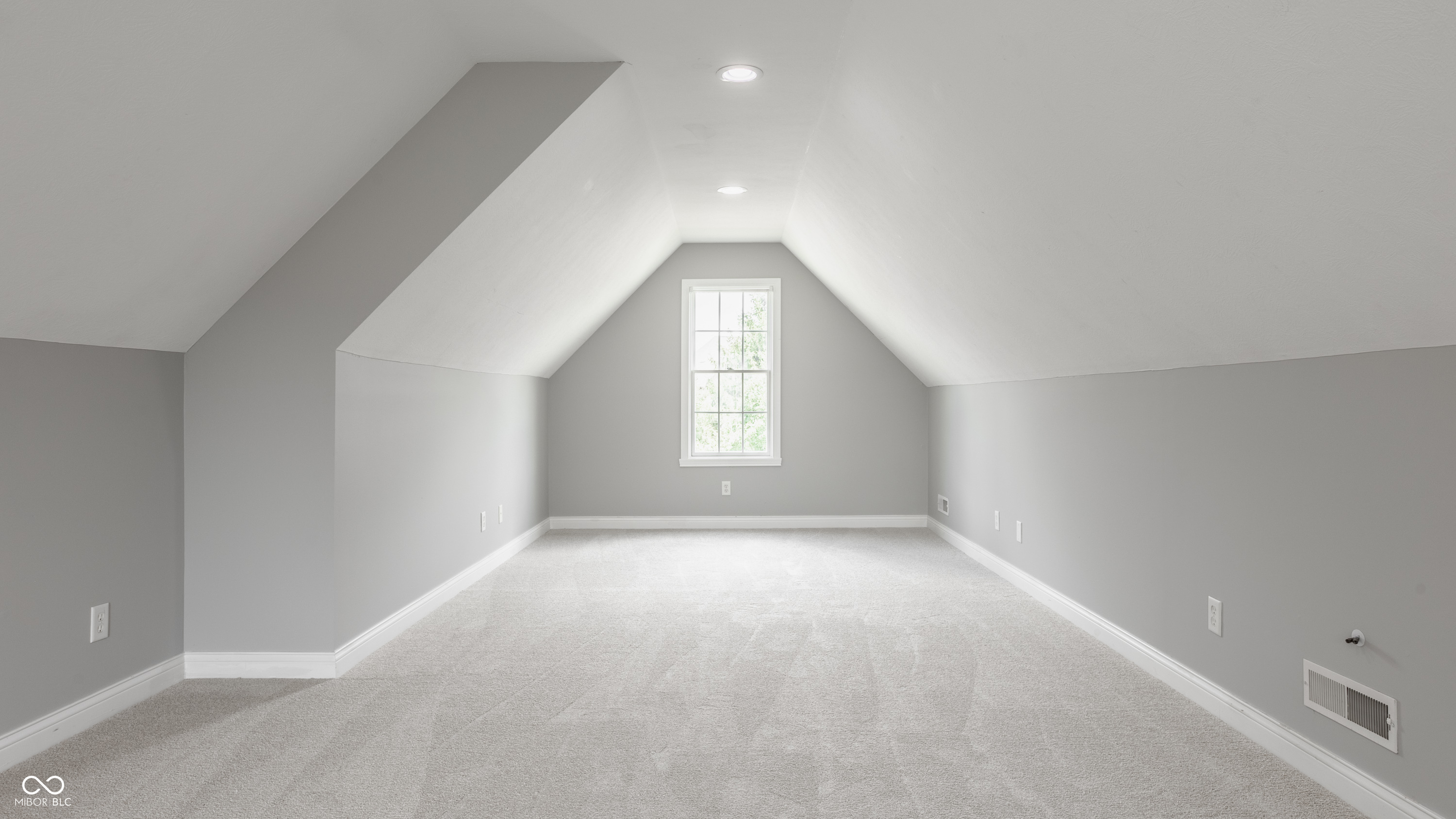 6685 Chapel Crossing