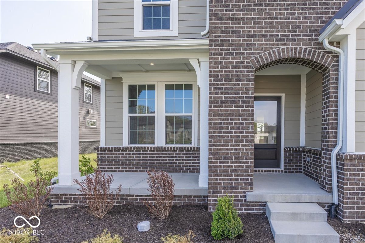 9457 Dogwood Drive