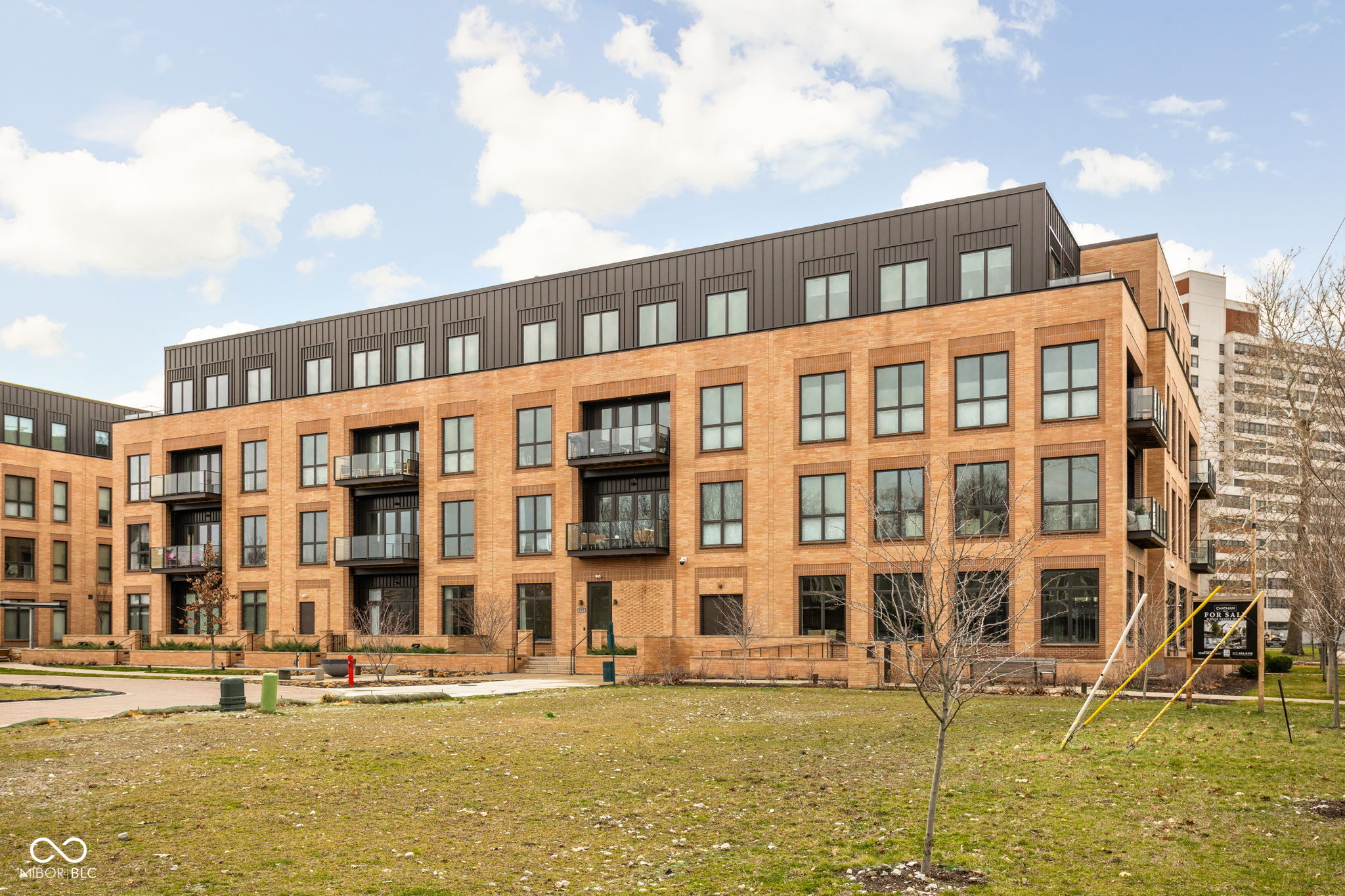 877 N East Street: UNIT 201A