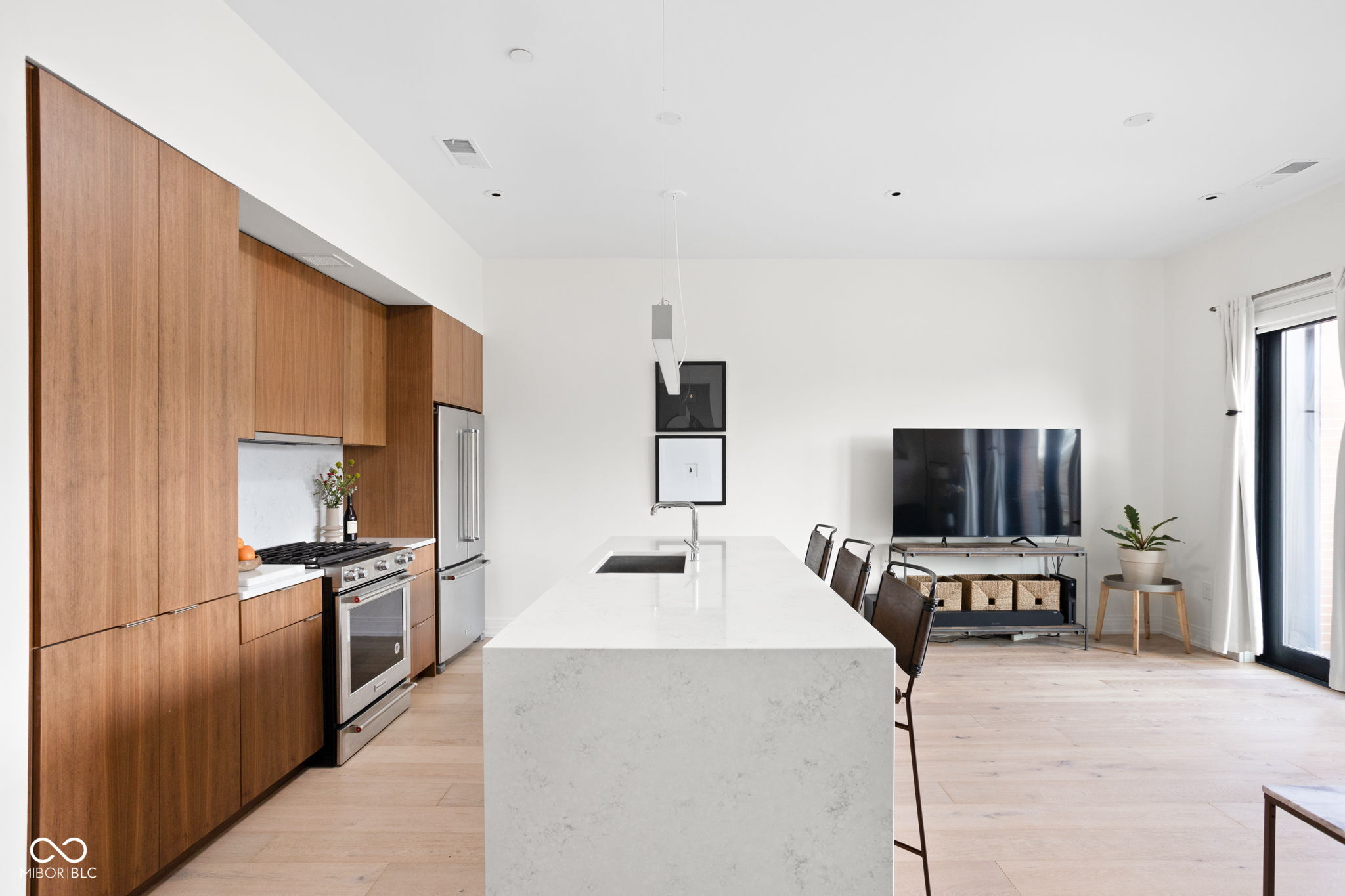 877 N East Street: UNIT 201A