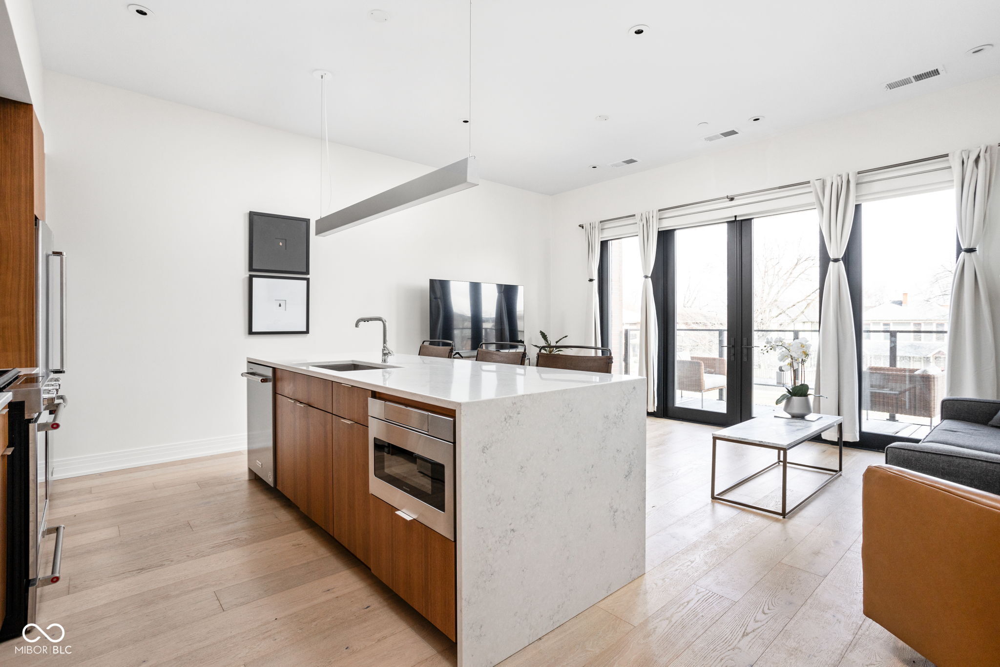 877 N East Street: UNIT 201A
