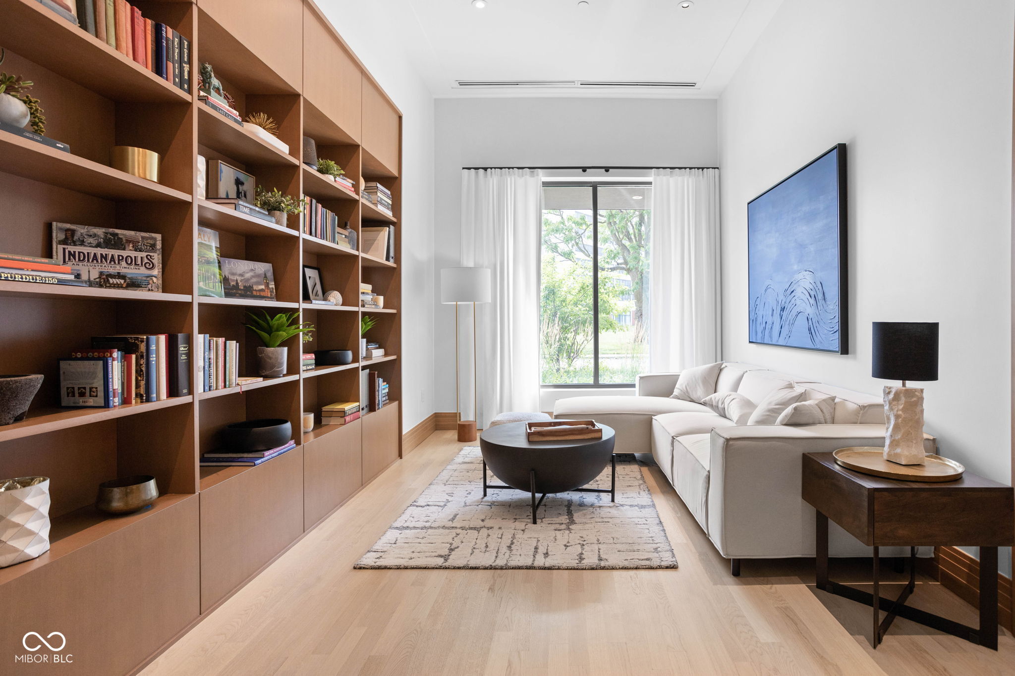 877 N East Street: UNIT 201A