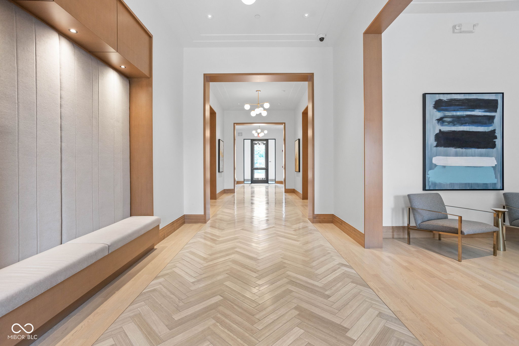 877 N East Street: UNIT 201A