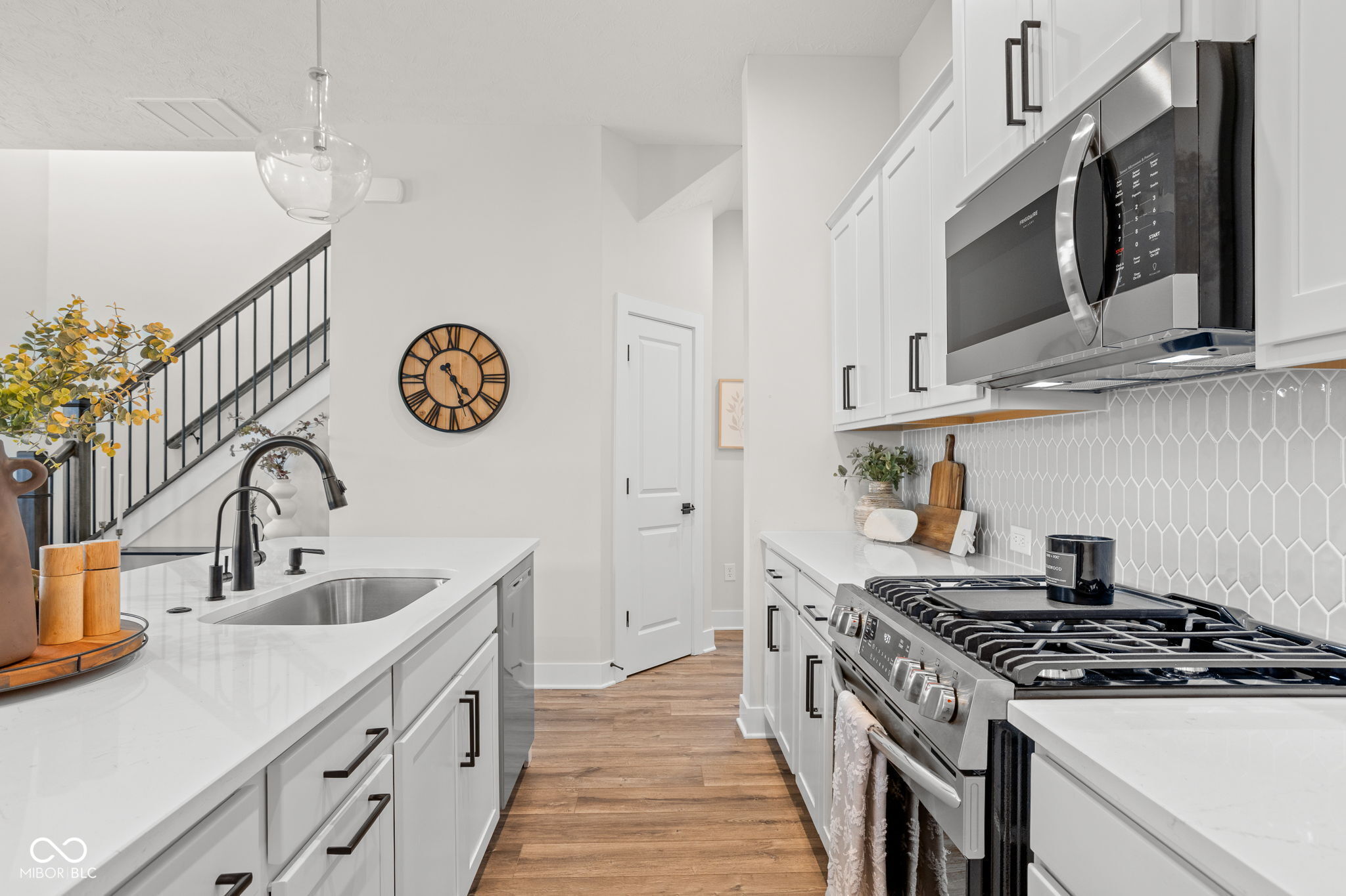 584 Lagerfield Drive