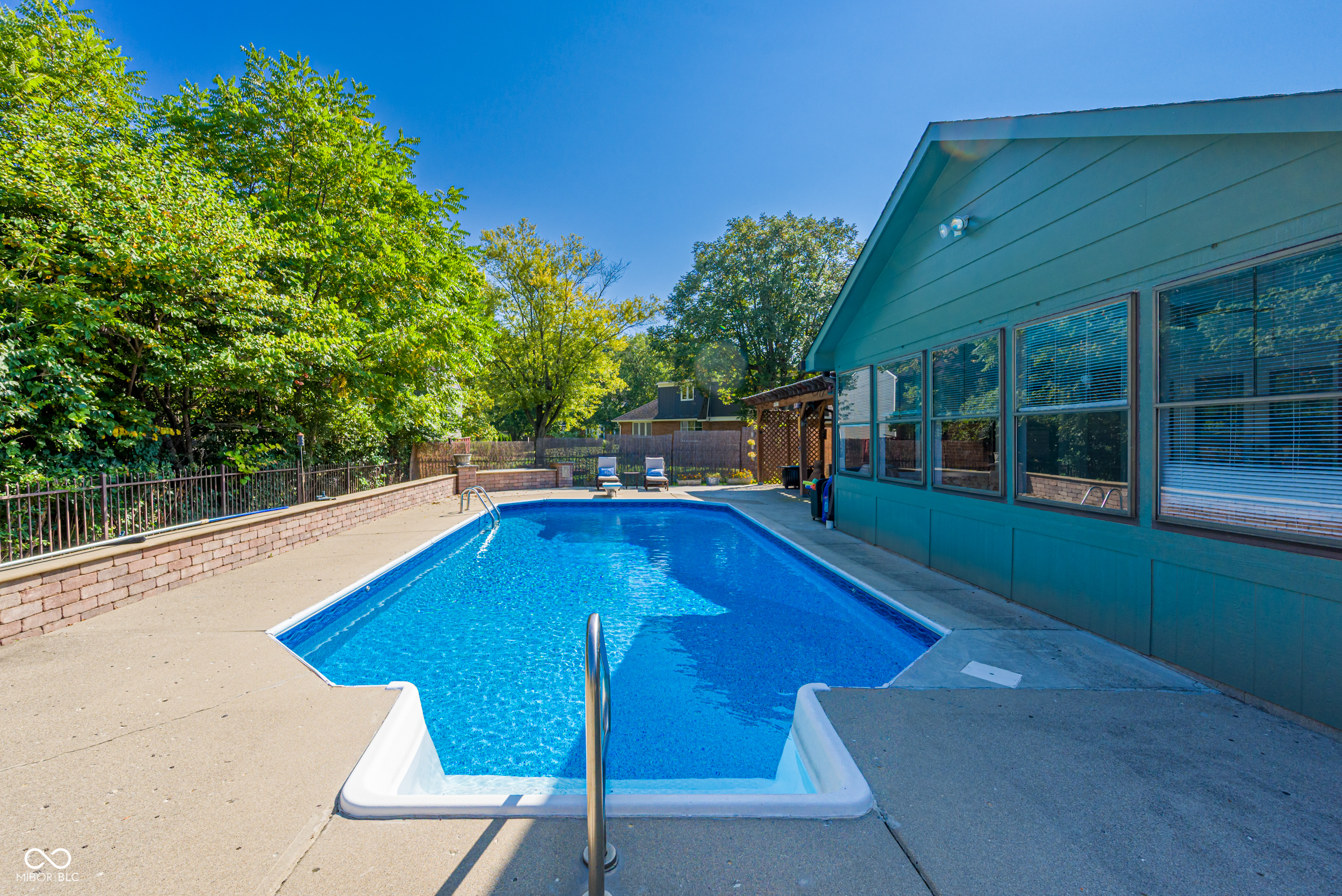 7340 Hampstead Lane