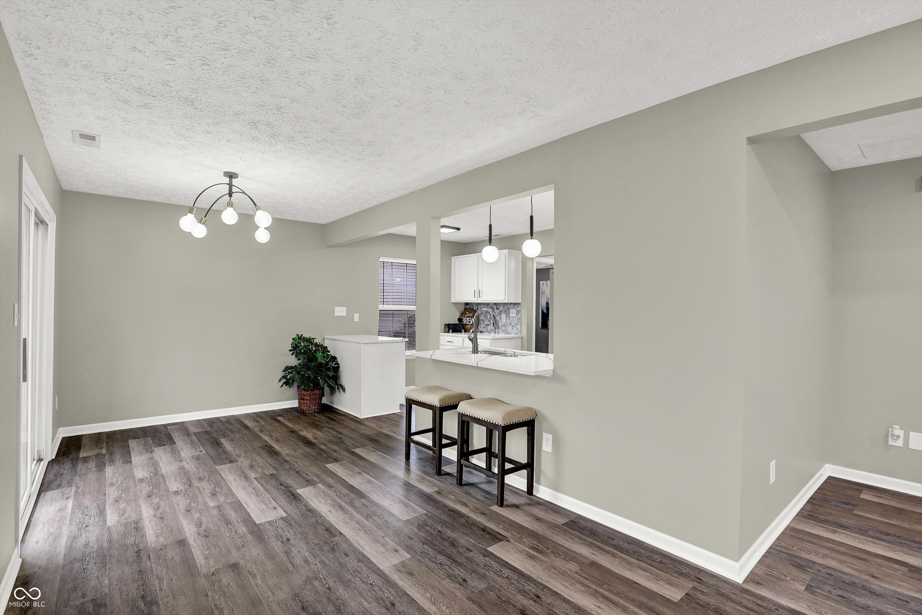 990 Canary Creek Drive